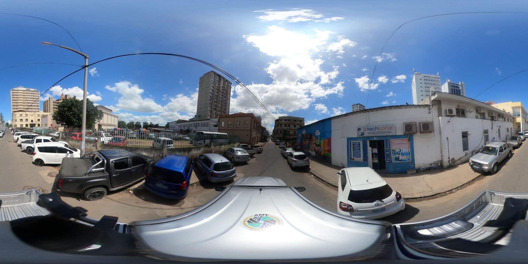 Street view near Delagoa Bay Design Hotel, Maputo — © OMTMOZ (CC BY-SA · Mapillary)