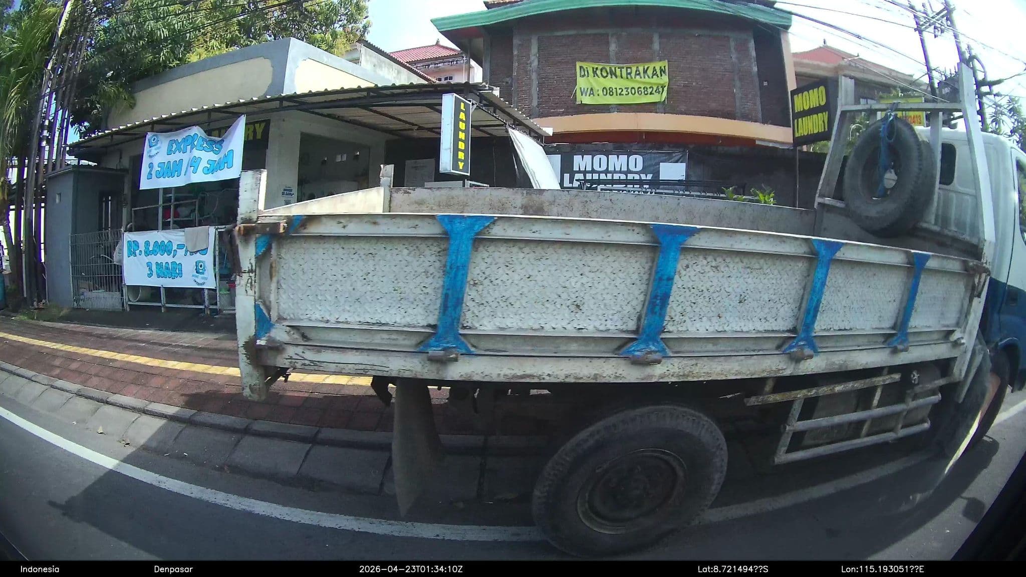 Street view near Anew Pavilliun, Kuta — © Kaart---LEFT (CC BY-SA · Mapillary)