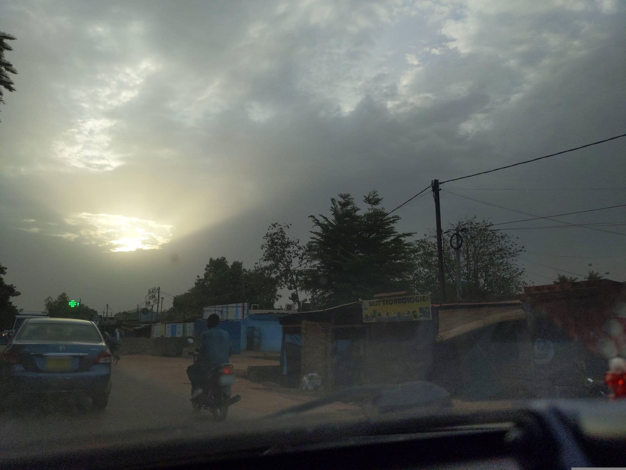 Street view near Hôtel silmande, Ouagadougou — © titinto (CC BY-SA · Mapillary)
