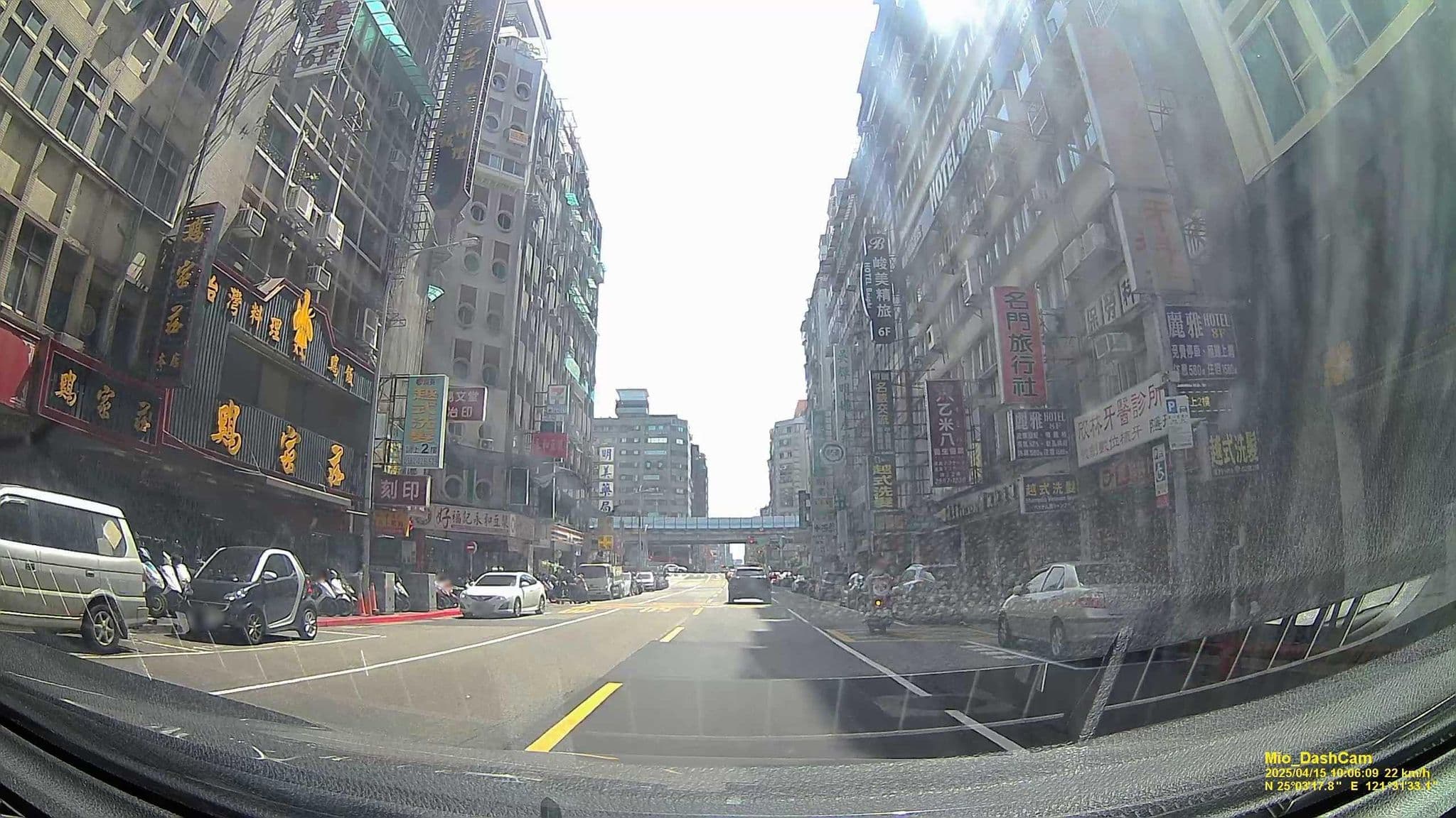 Street view near 台北峻美商旅 Taipei Hotel Bnight, Taipei — © hcyen (CC BY-SA · Mapillary)