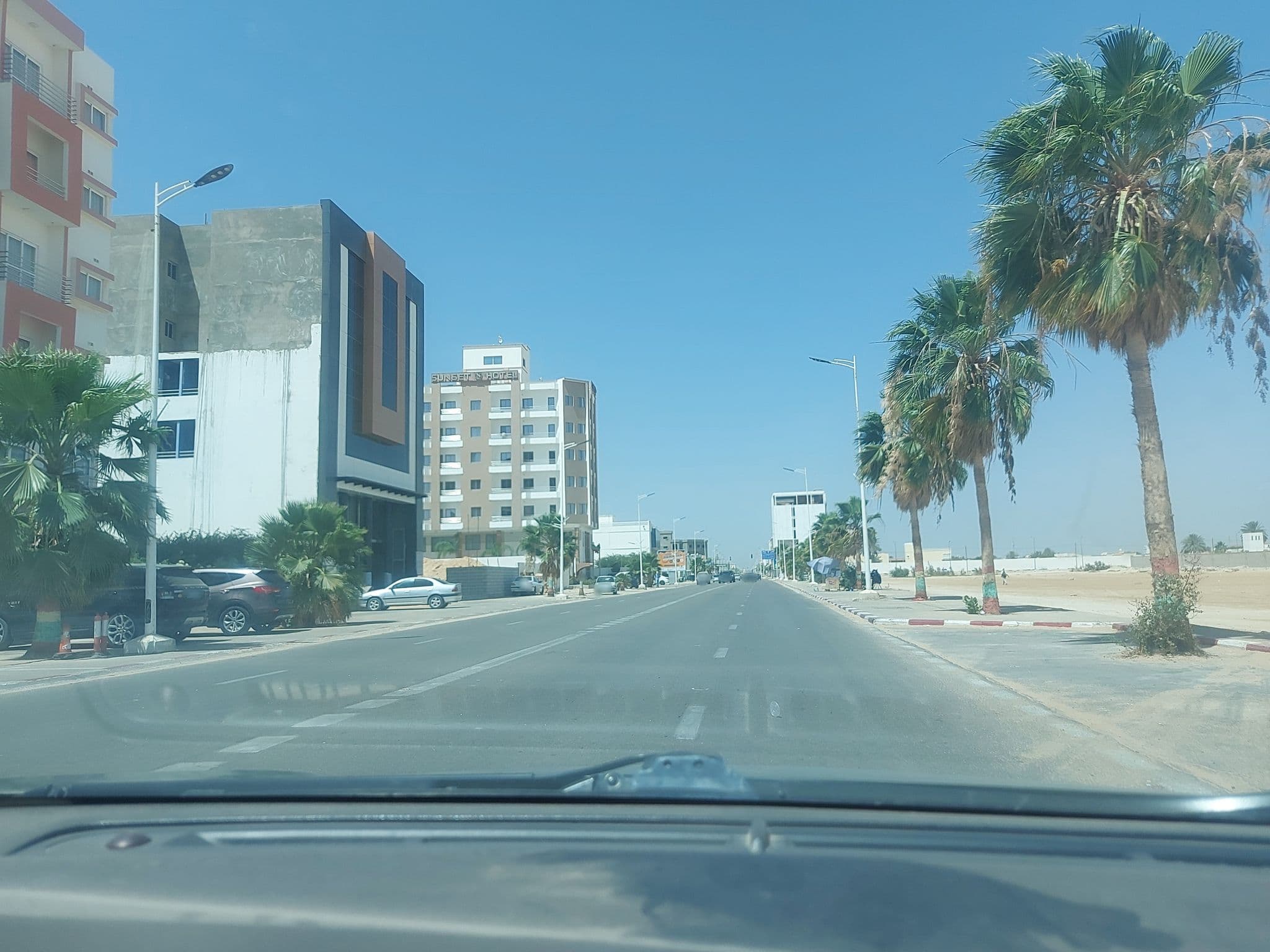 Street view near Nouakchott Hotel, Tevragh Zeina — © vetah20 (CC BY-SA · Mapillary)