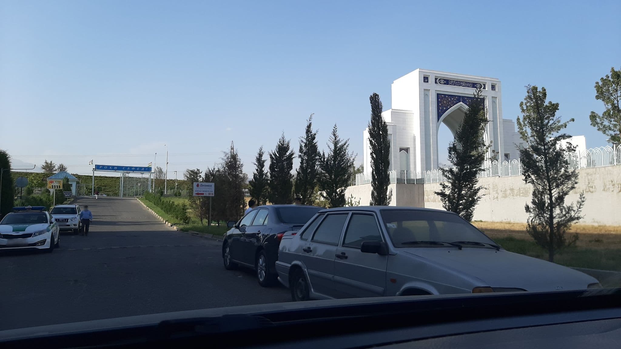 Street view near Hotel Orio, Dushanbe — © krah (CC BY-SA · Mapillary)