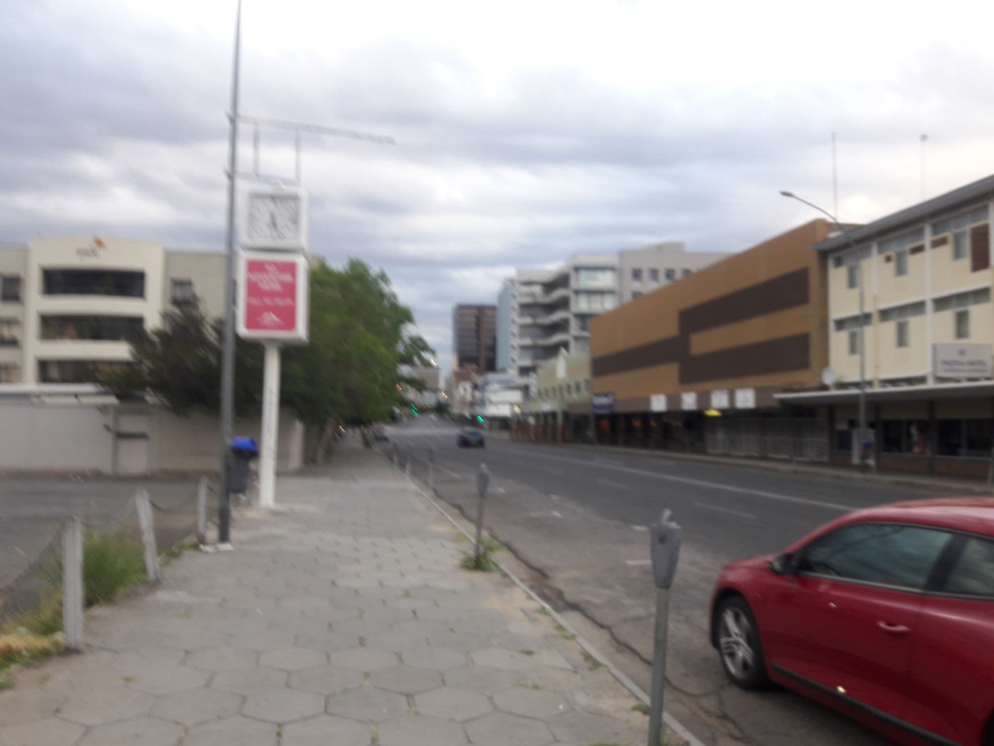 Street view near Thuringerhof Hotel, Windhoek — © rubynikki (CC BY-SA · Mapillary)