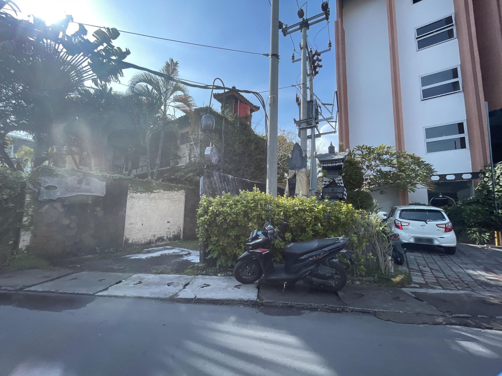 Street view near MaxOne Seminyak, Legian — © filipb (CC BY-SA · Mapillary)