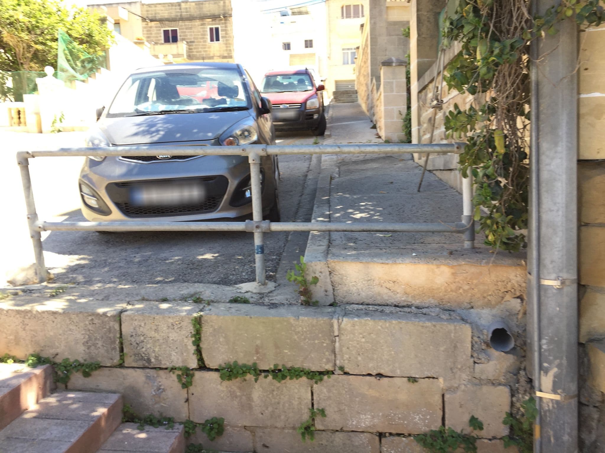Street view near sant julians hostel, San Ġiljan — © richlv (CC BY-SA · Mapillary)