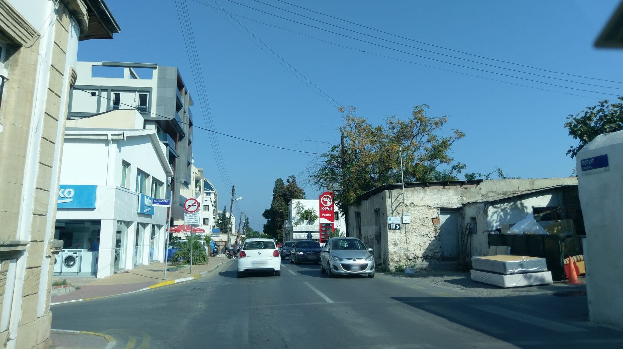 Street view near Nagas Hotel, Kyrenia — © ozkanilyasaksu (CC BY-SA · Mapillary)