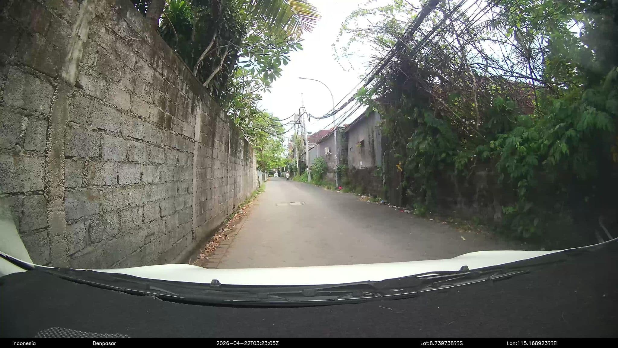 Street view near Taman Tirta Ayu Pool & Mansion, Kuta — © Kaart---FRONT (CC BY-SA · Mapillary)