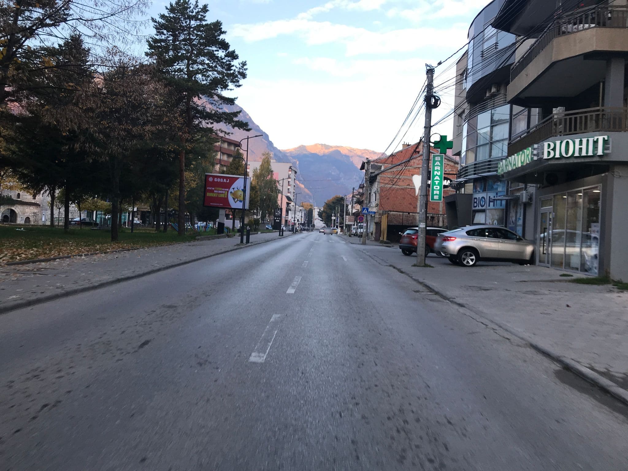 Street view near Hotel Privé, Pejë — © genti1610 (CC BY-SA · Mapillary)