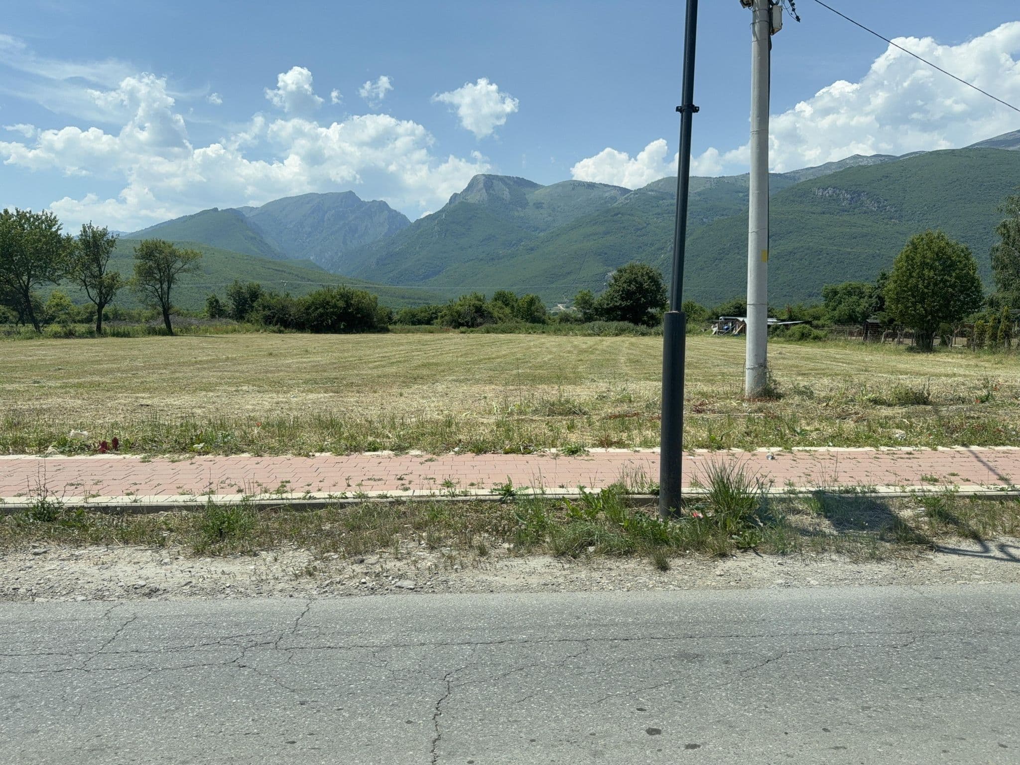 Street view near Bujtina Podguri, Dubova (Driloni) — © skromalee (CC BY-SA · Mapillary)