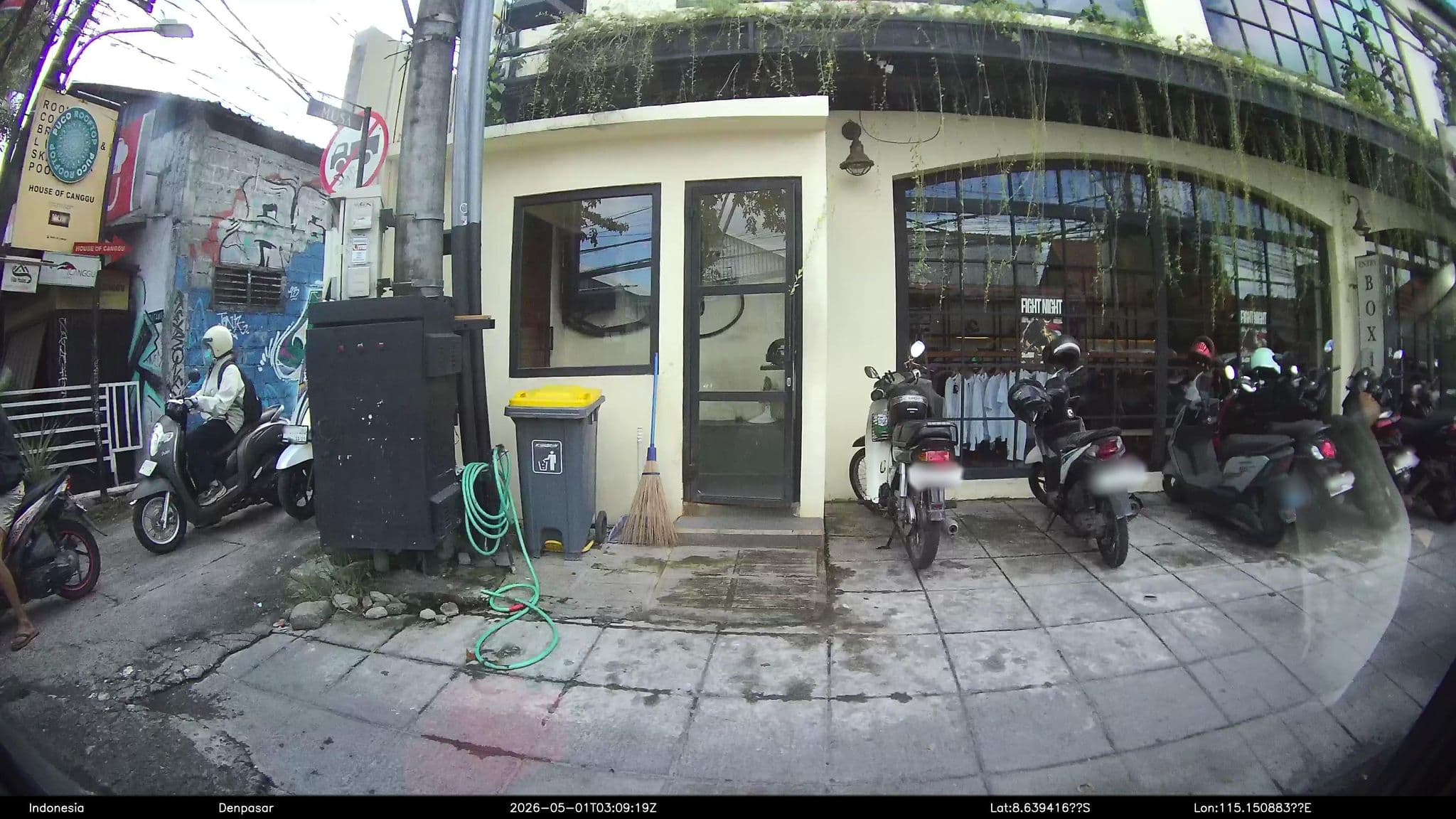 Street view near Smile Villa, Dalung
