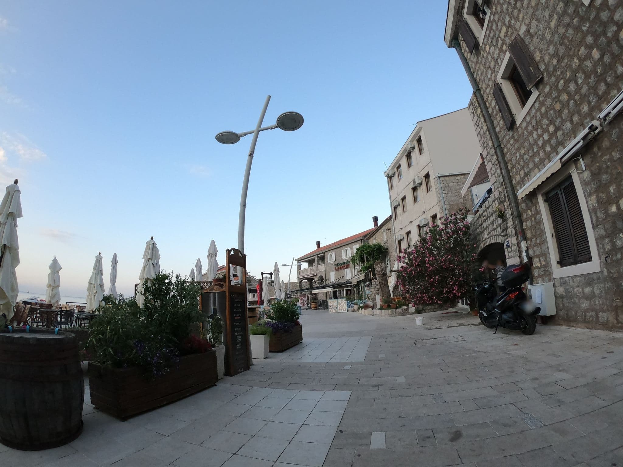 Street view near MonteCasa Spa & Wellness Hotel, Petrovac na Moru — © jakka (CC BY-SA · Mapillary)