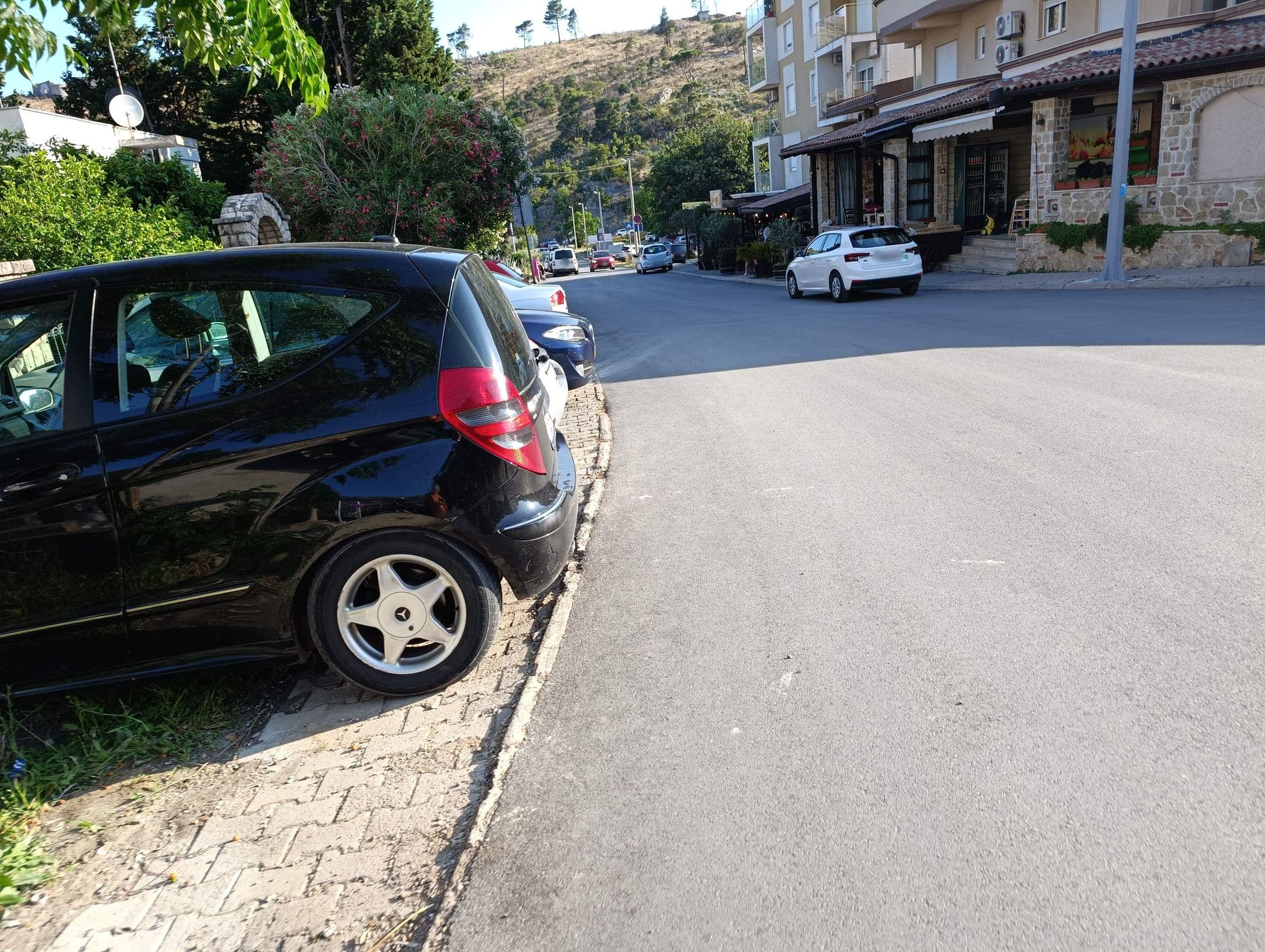 Street view near Guesthouse Maša, Sutomore — © shoorick (CC BY-SA · Mapillary)