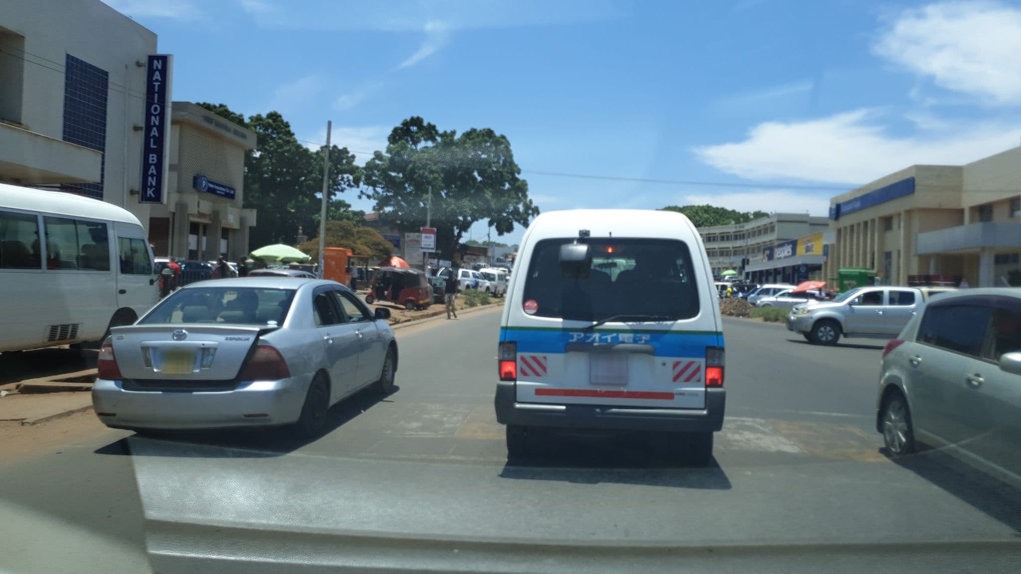 Street view near Crystal Haven Lodge, Lilongwe — © jthnz (CC BY-SA · Mapillary)