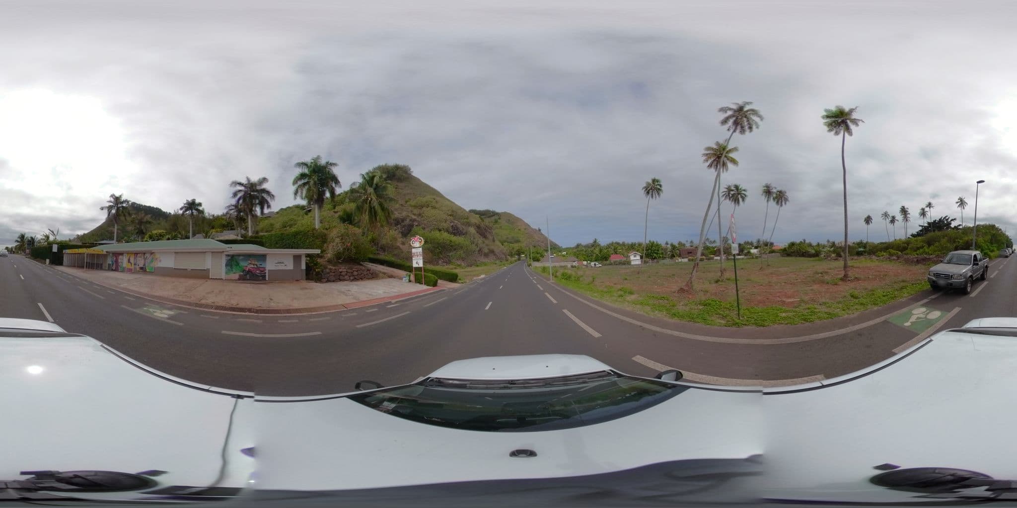 Street view near Moemiti, Papetoai — © ratzillas (CC BY-SA · Mapillary)