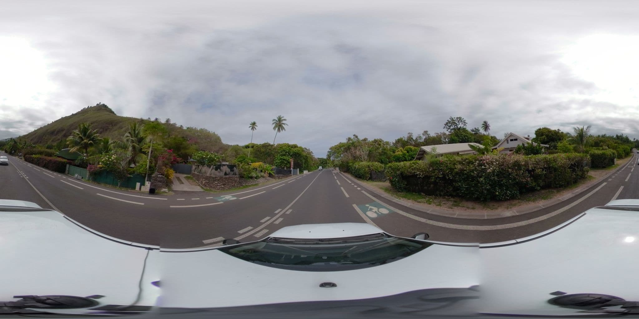Street view near Fare d'hôtes La Pirogue Moorea, Papetoai — © ratzillas (CC BY-SA · Mapillary)