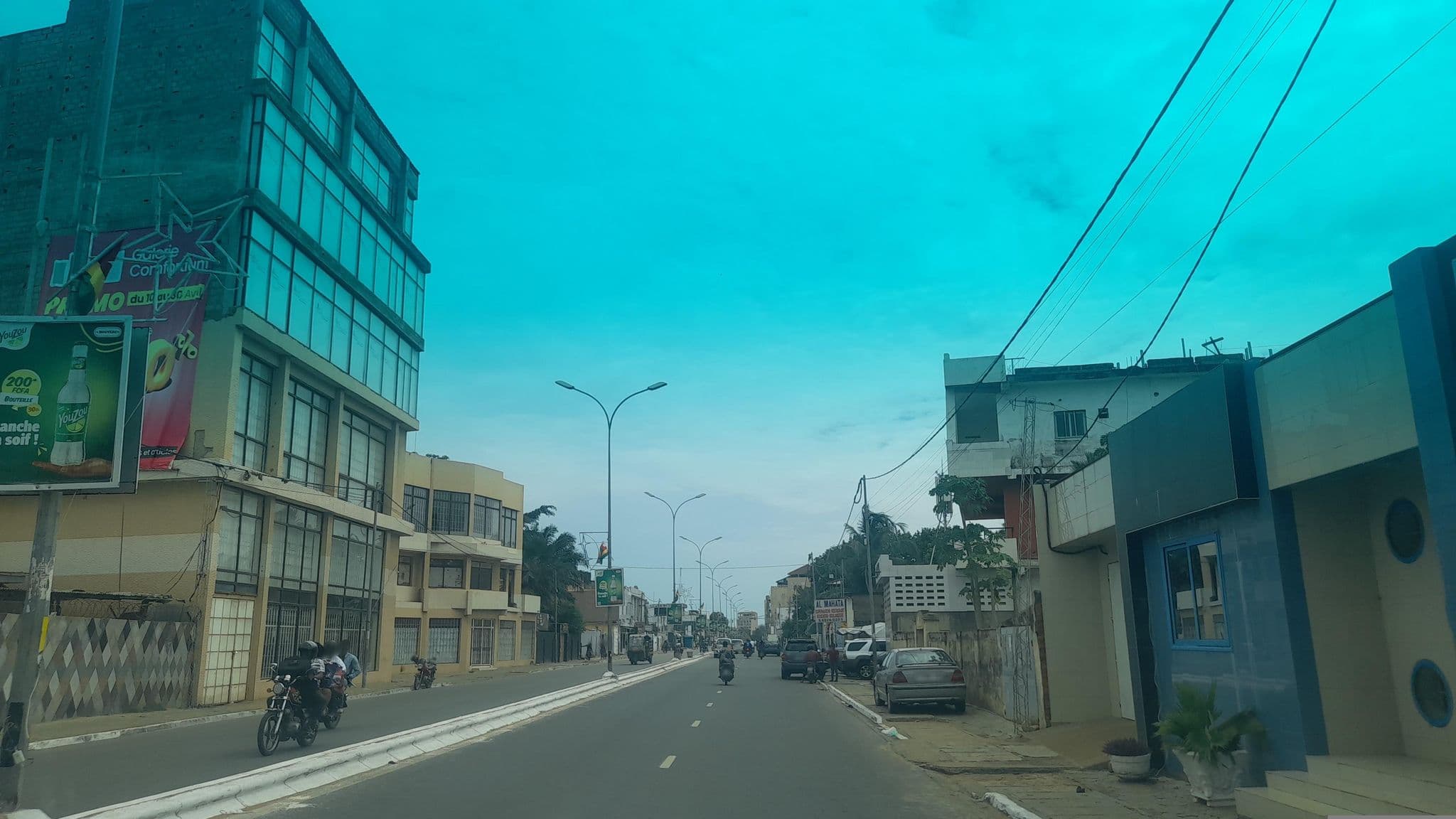 Street view near CIKA Golden Hotel and Suites, Lomé — © agecet (CC BY-SA · Mapillary)