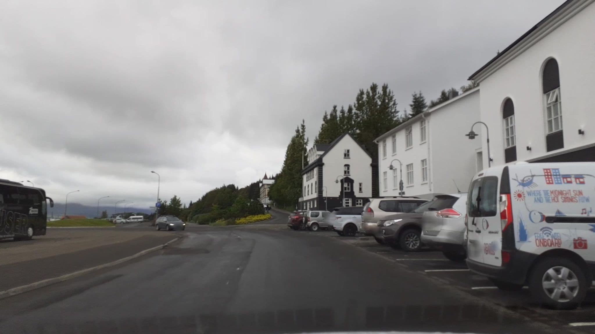 Street view near Hótel Akureyri Dynheimar, Akureyri — © kjarrval (CC BY-SA · Mapillary)