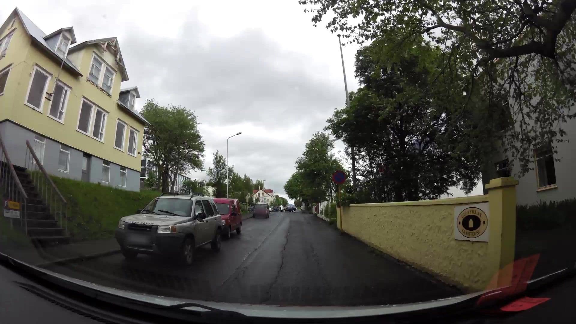 Street view near Gula Villan Guesthouse, Akureyri — © kaartcam (CC BY-SA · Mapillary)