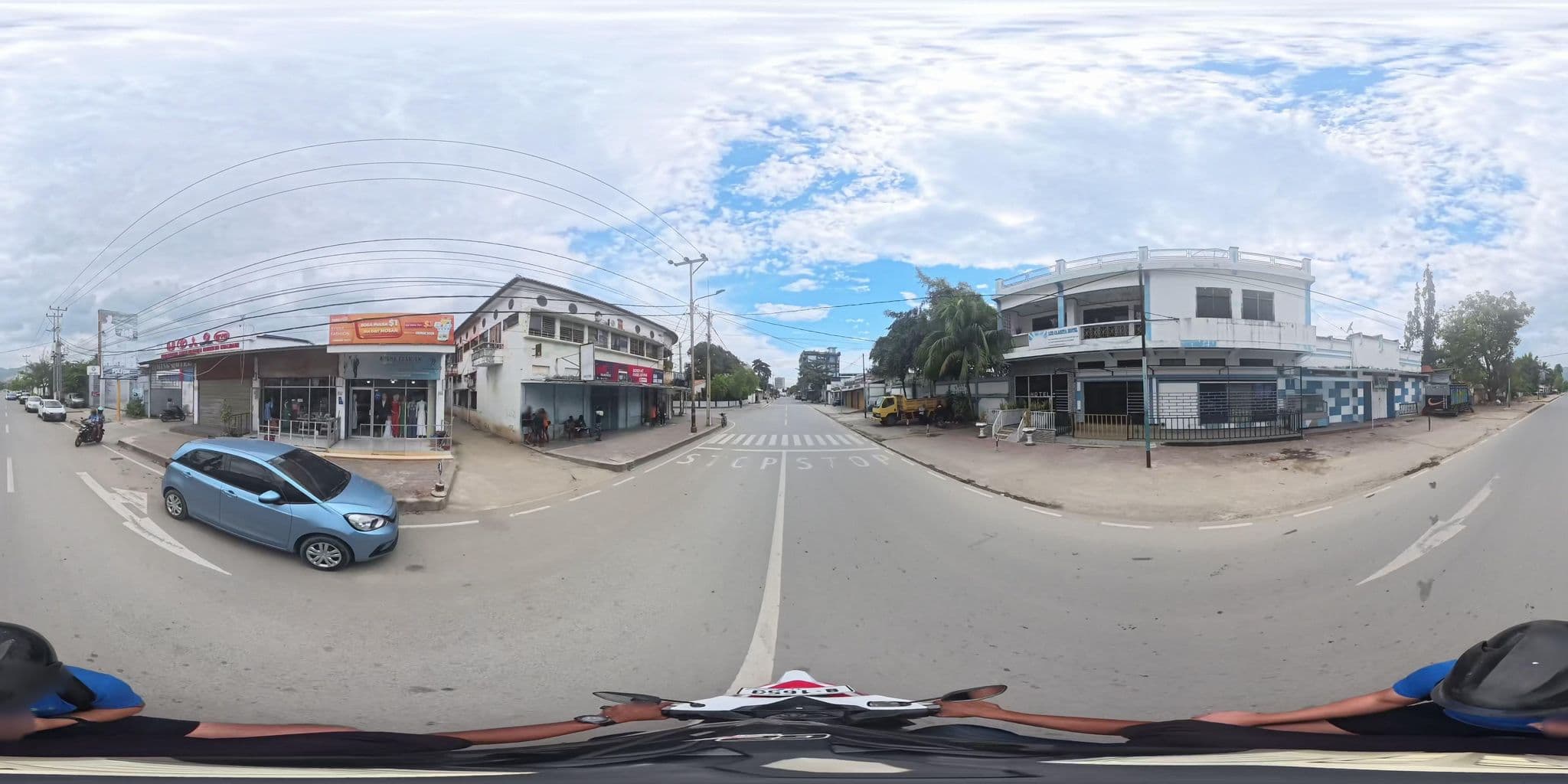 Street view near Luz Clarita Hotel, Dili — © kahbeng (CC BY-SA · Mapillary)