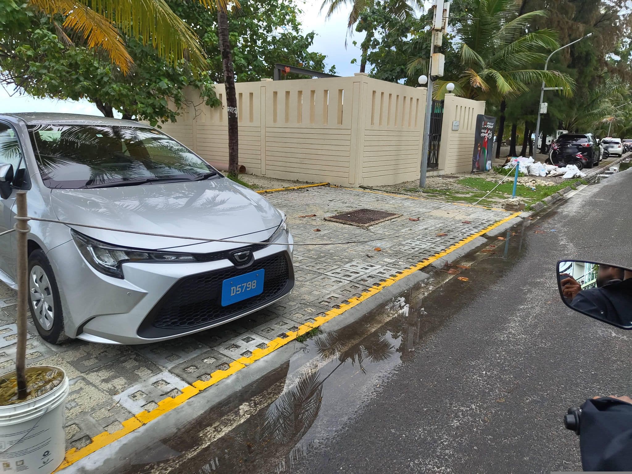 Street view near Beach Grand & Spa Premium, Hulhumale — © sameeh (CC BY-SA · Mapillary)