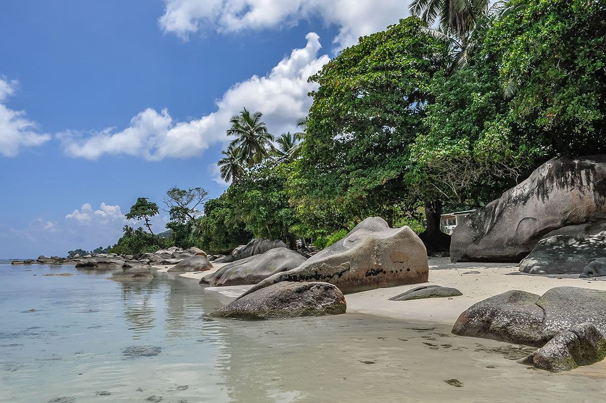 Street view near Belle Des Iles, La Digue — © kurama (CC BY-SA · Mapillary)