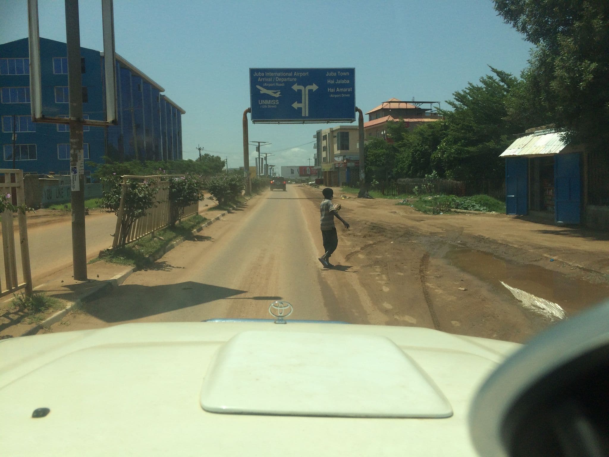 Street view near Flower Intl Hotel, Juba — © anecdote27 (CC BY-SA · Mapillary)