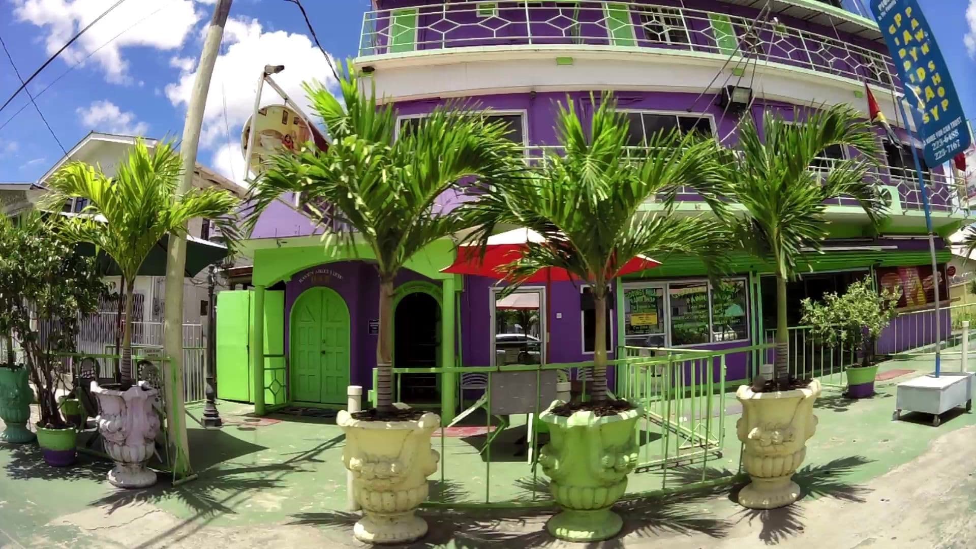 Street view near Quality Inn Suites, Guyana, Georgetown — © kaartcam (CC BY-SA · Mapillary)
