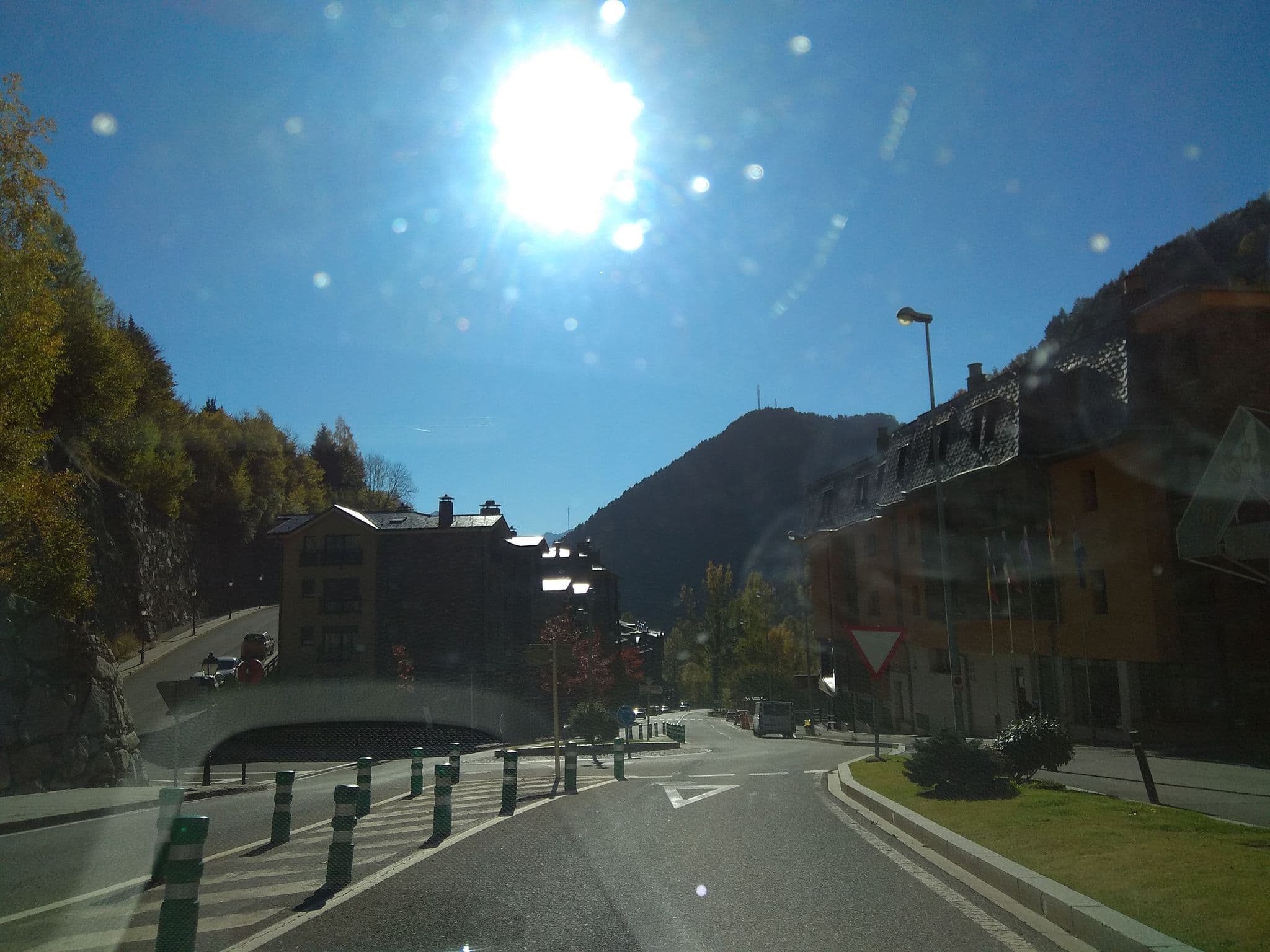 Street view near Hotel Sant Gothard — Ski a Arinsal, Arinsal — © egofer (CC BY-SA · Mapillary)