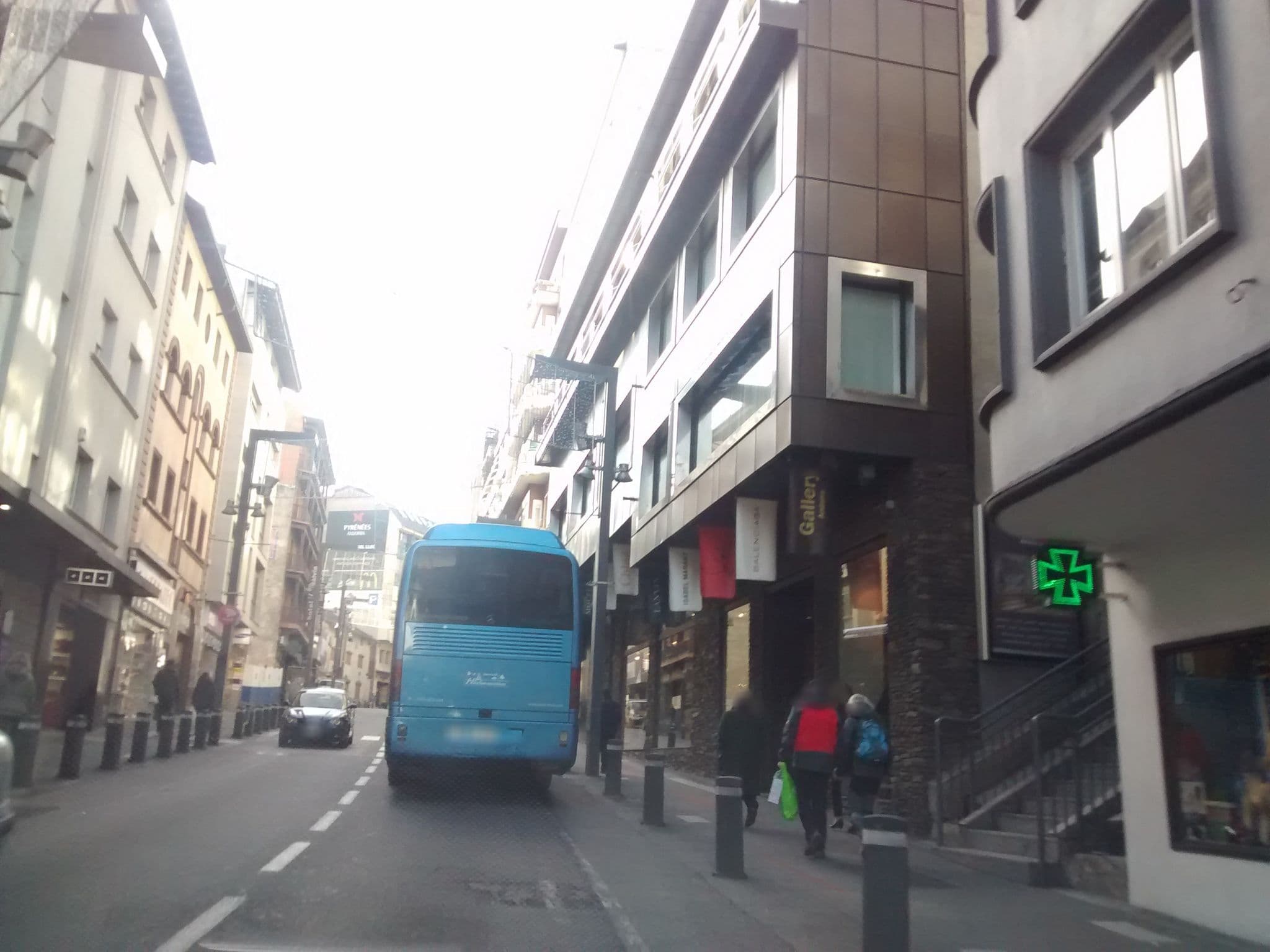 Street view near LEE HOTEL · Centro Andorra la Vella, les Escaldes — © egofer (CC BY-SA · Mapillary)