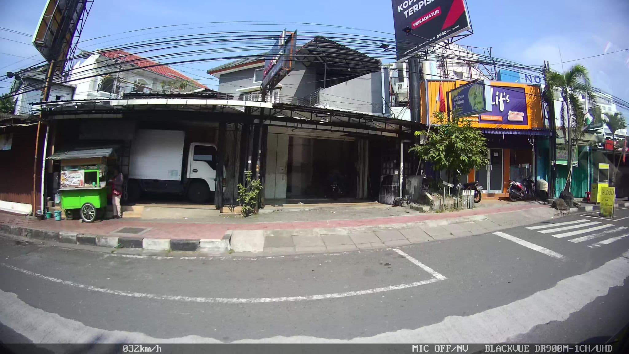 Street view near Hotel Gaotama, Yogyakarta
