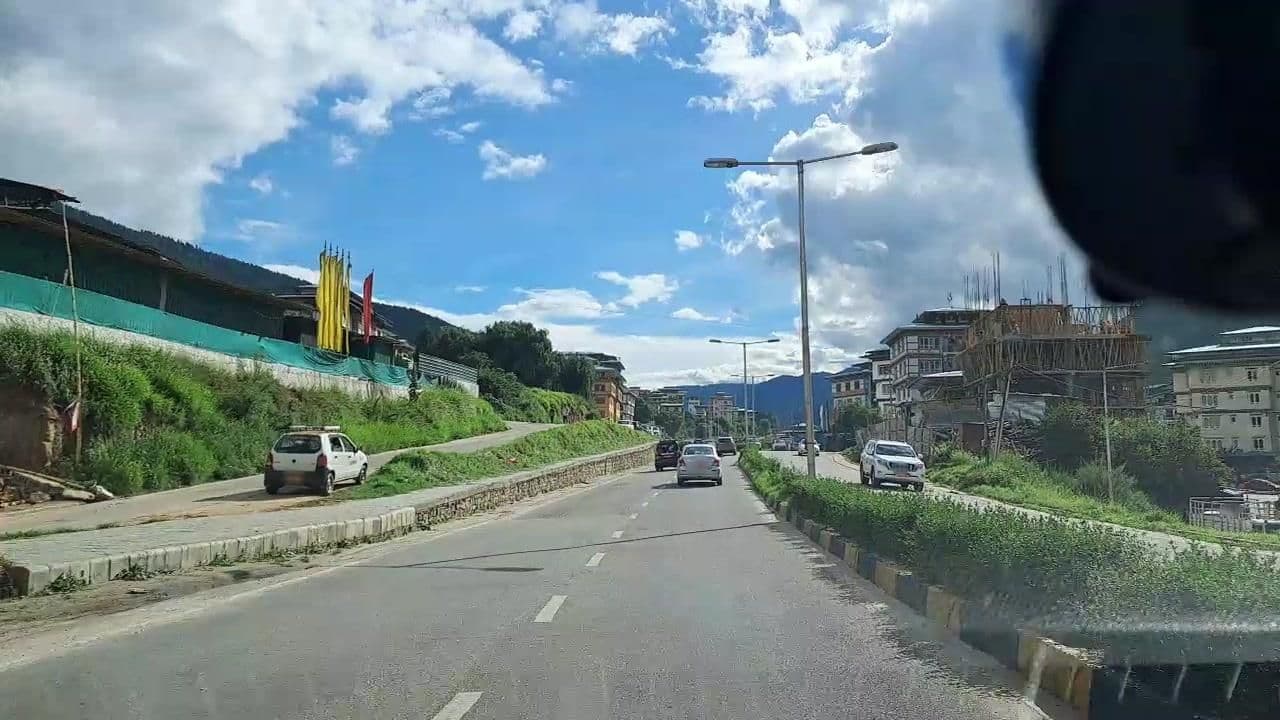 Street view near HOTEL BHUTAN KUBERA, Thimphu — © roadroid (CC BY-SA · Mapillary)