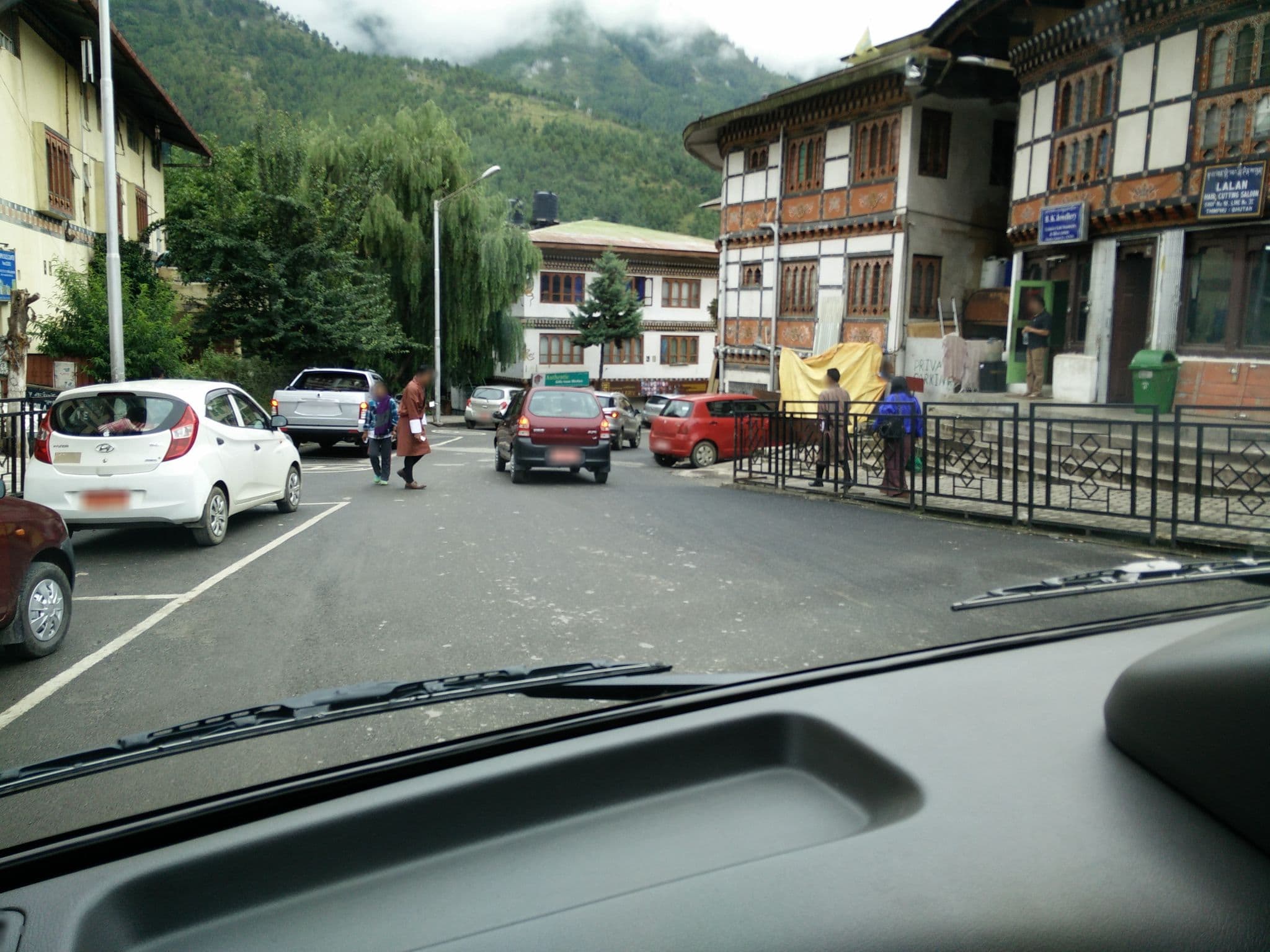 Street view near Lhaki Hotel Thimphu, Thimphu — © supersubra (CC BY-SA · Mapillary)