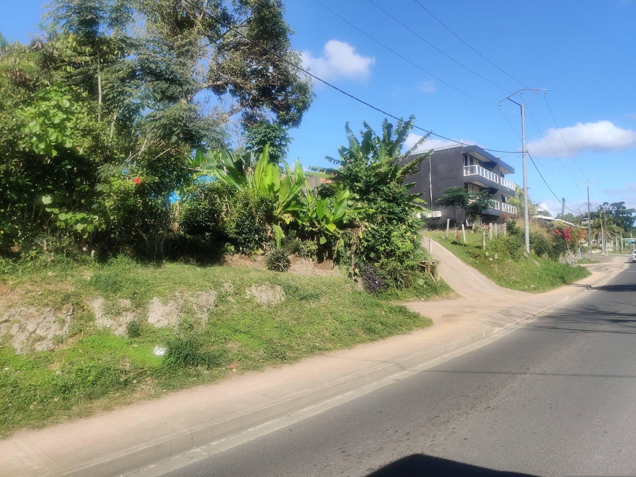 Street view near Fatumaru Lodge Vanuatu, Port-Vila — © seb1204 (CC BY-SA · Mapillary)