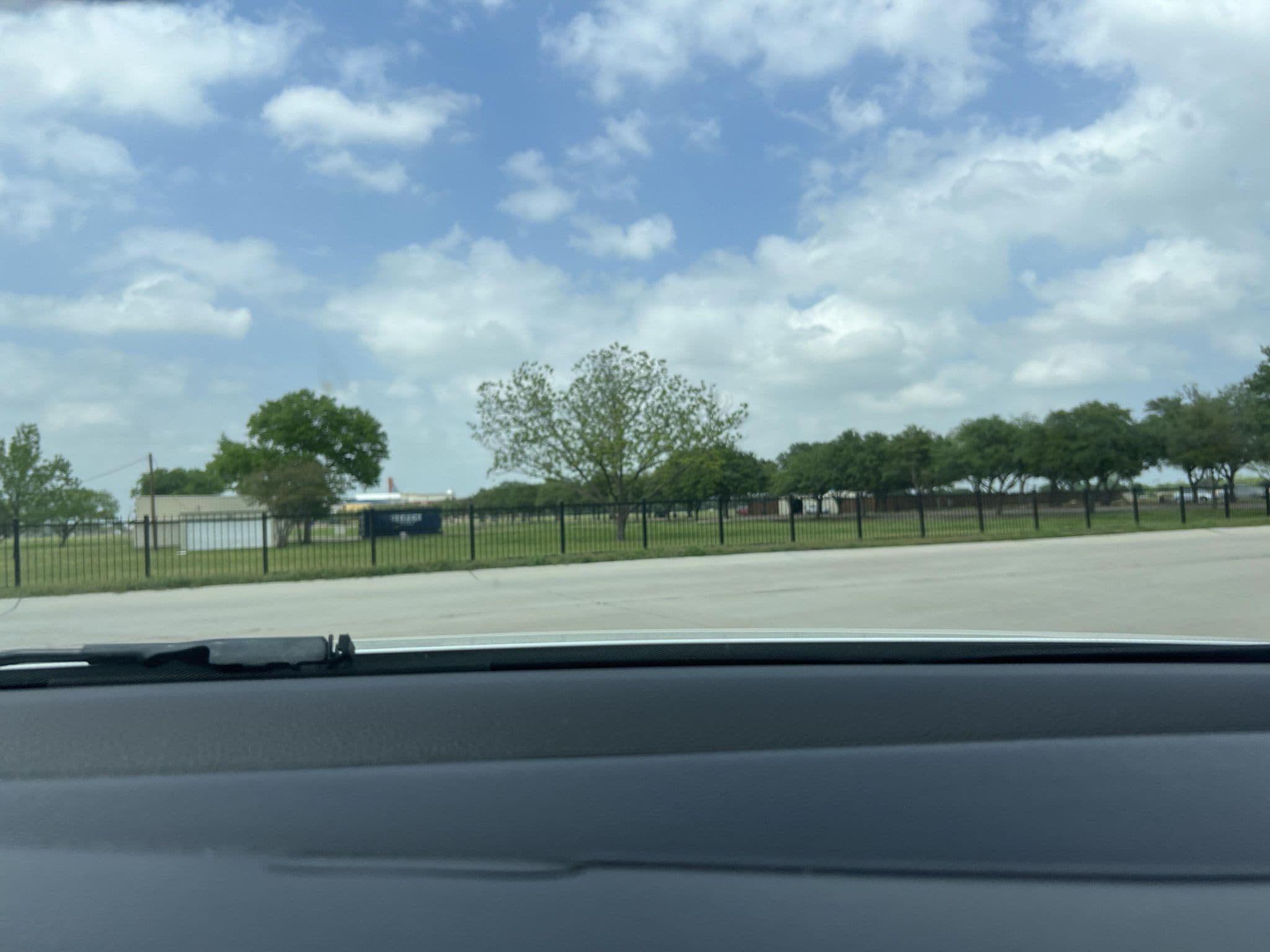 Street view near Loyd Park, Mansfield — © whitecotton (CC BY-SA · Mapillary)