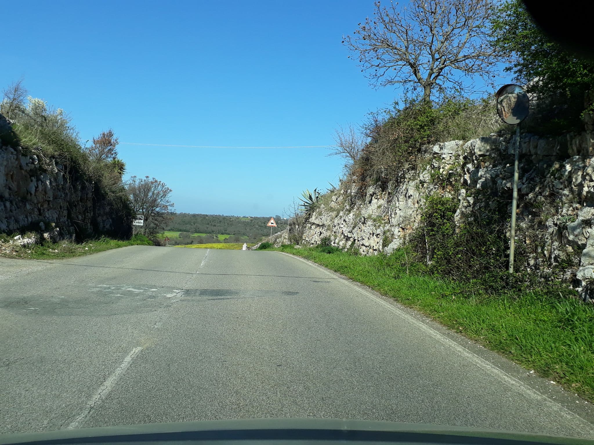 Street view near Masseria Casa Busciana, Alberobello — © spike73 (CC BY-SA · Mapillary)