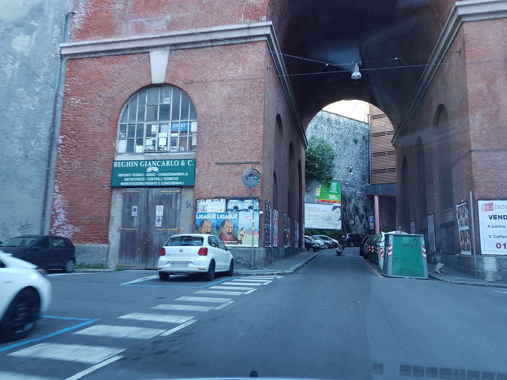 Street view near Affittacamere Sole Rosso, Genoa — © ale_zena_it (CC BY-SA · Mapillary)