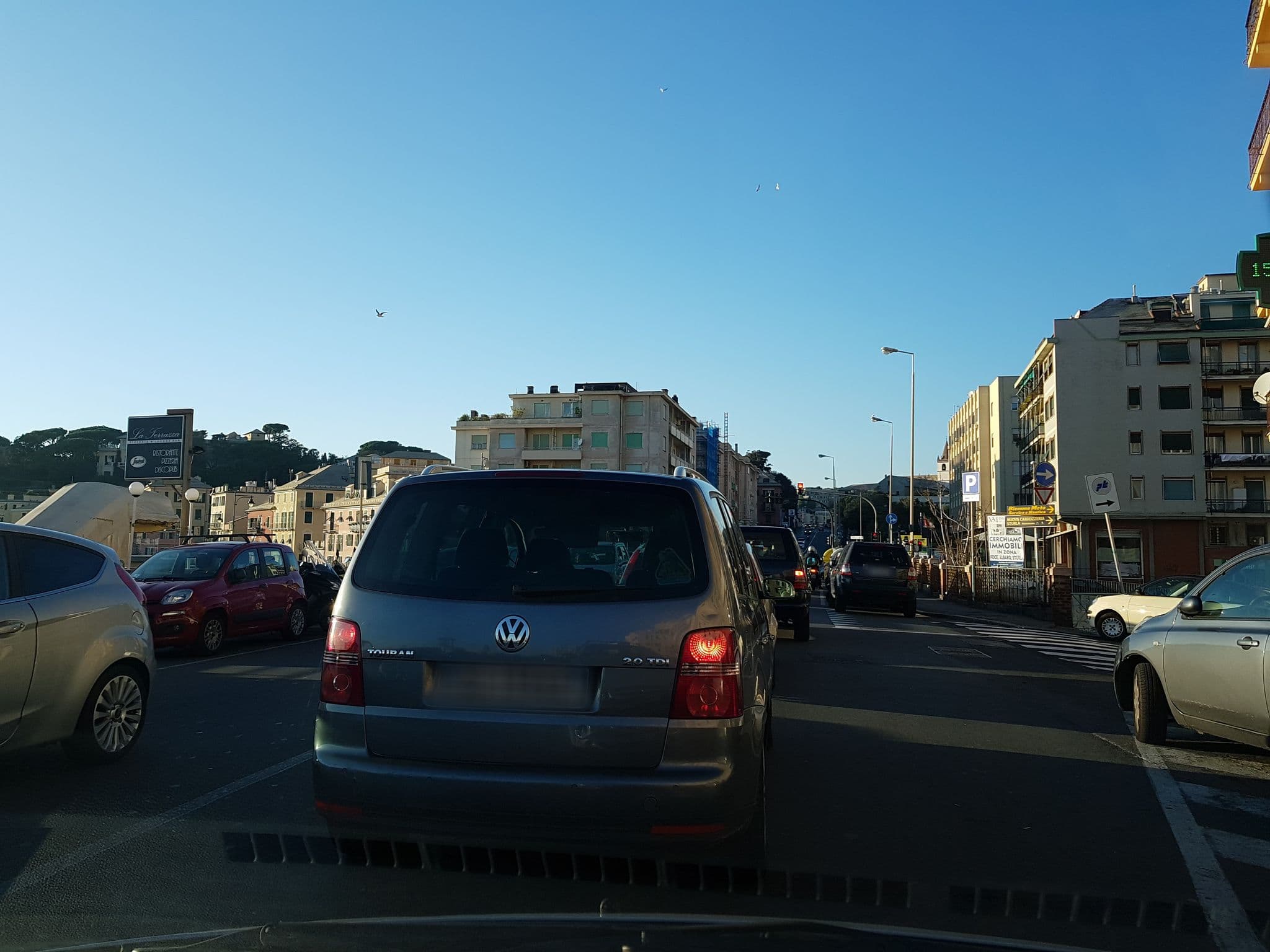 Street view near B&B Gaslini & Mare, Genoa — © ale_zena_it (CC BY-SA · Mapillary)