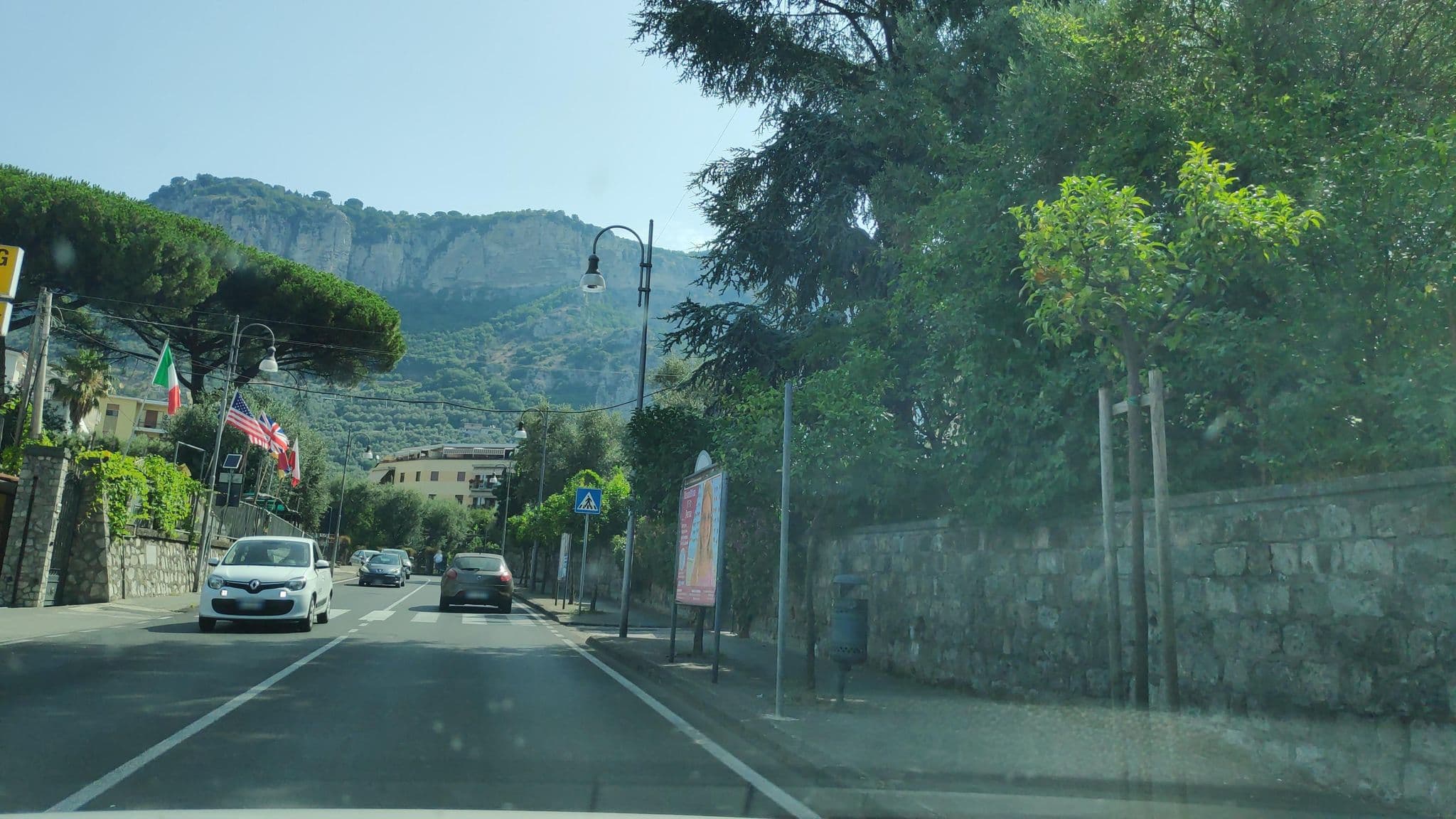 Street view near Camping I Pini, Meta — © marcuscalabresus (CC BY-SA · Mapillary)