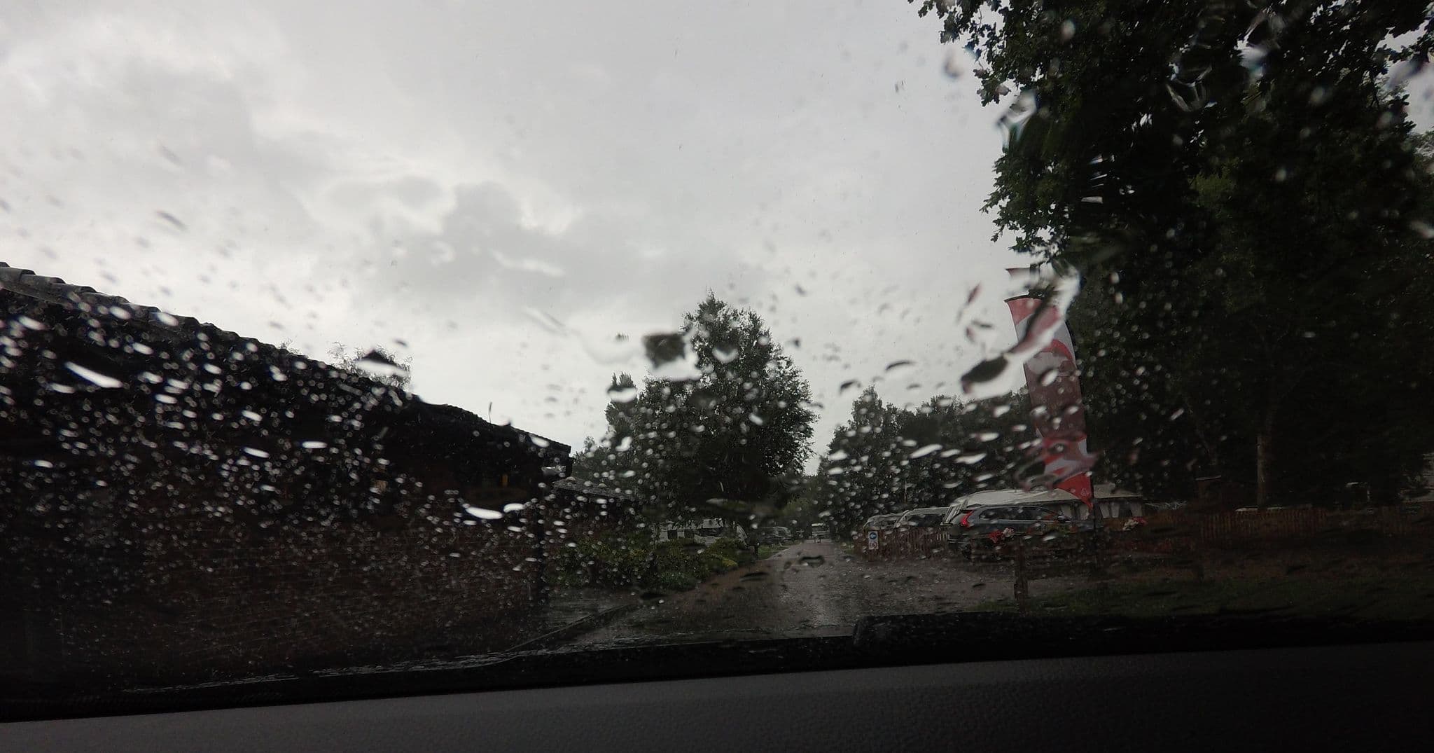 Street view near Kingsbury Waterpark Camping and Caravanning Club, Kingsbury — © tallguy (CC BY-SA · Mapillary)