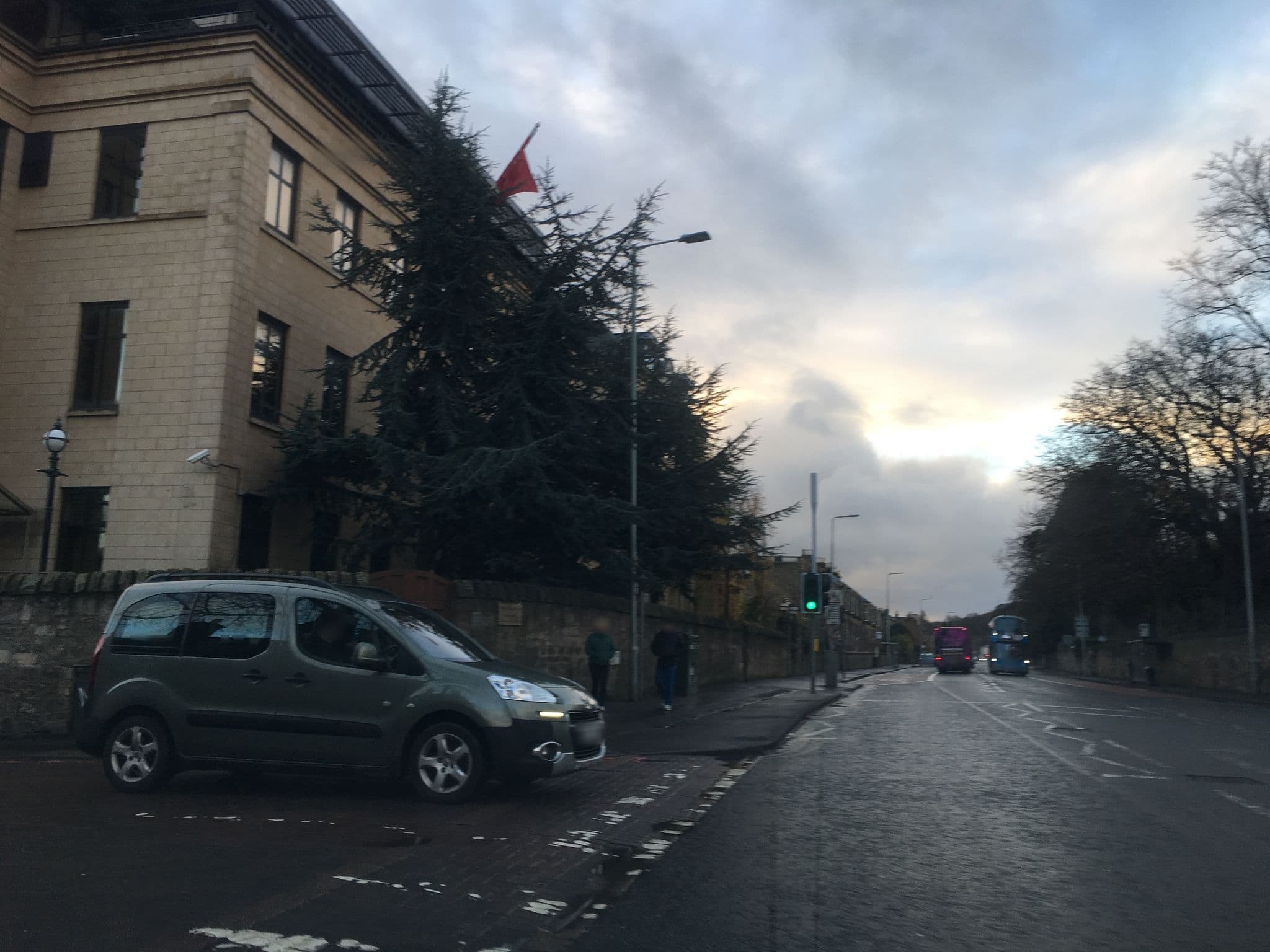 Street view near The Murrayfield Hotel, Edinburgh — © ccbb7766 (CC BY-SA · Mapillary)