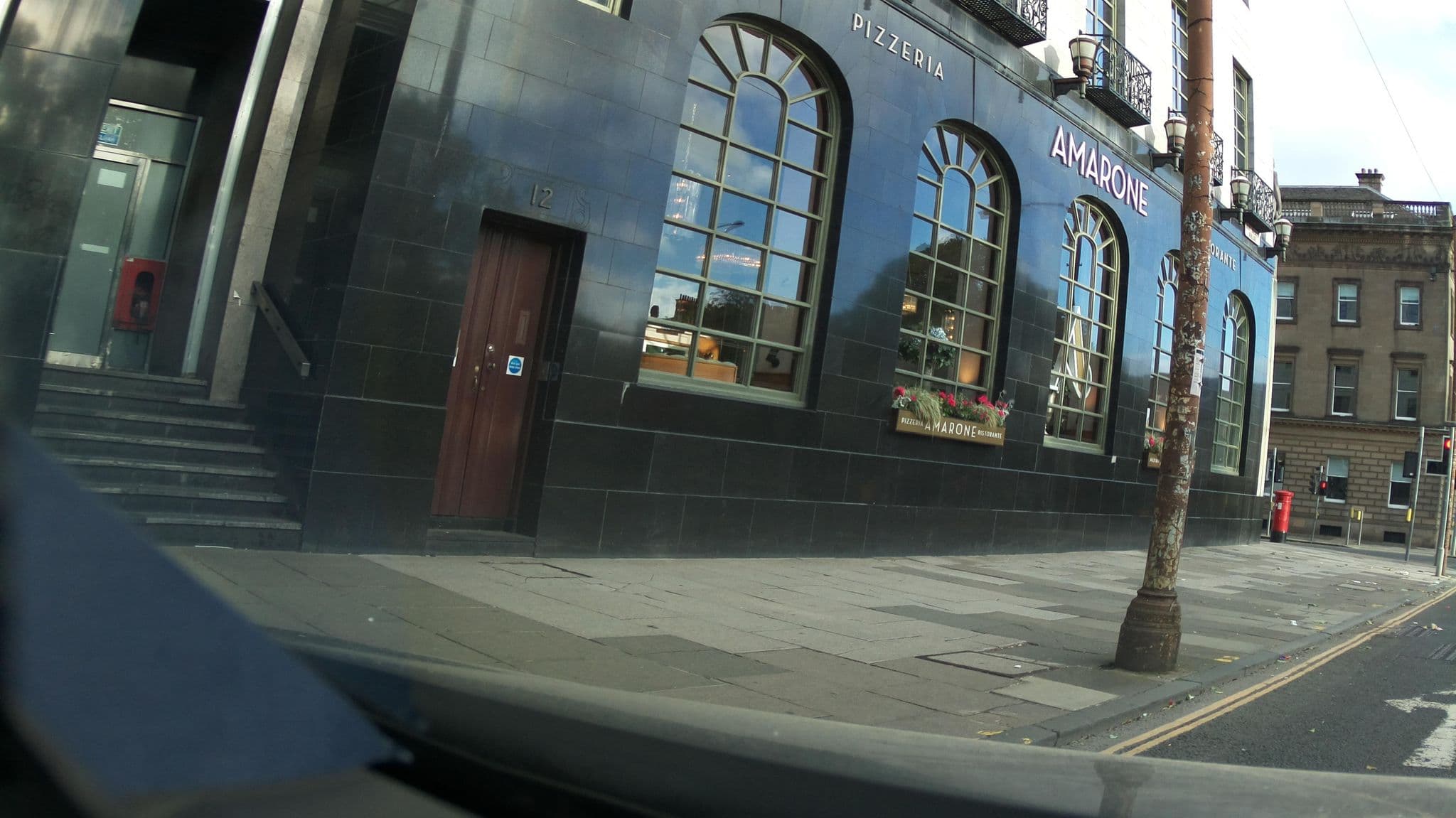 Street view near Point A Hotel Edinburgh, St Andrew Square, Edinburgh — © southglos (CC BY-SA · Mapillary)
