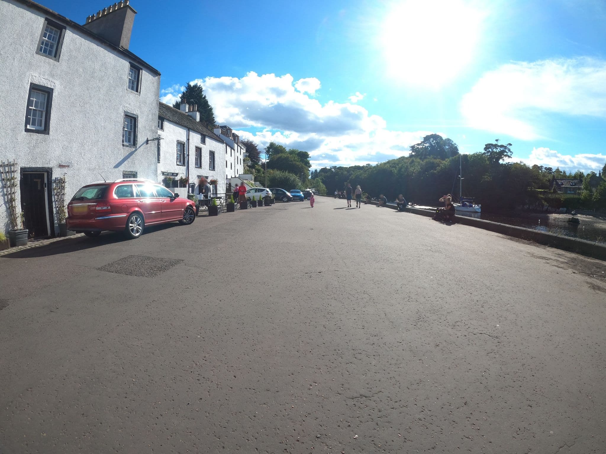 Street view near Cobble Cottage, Queensferry — © chris (CC BY-SA · Mapillary)