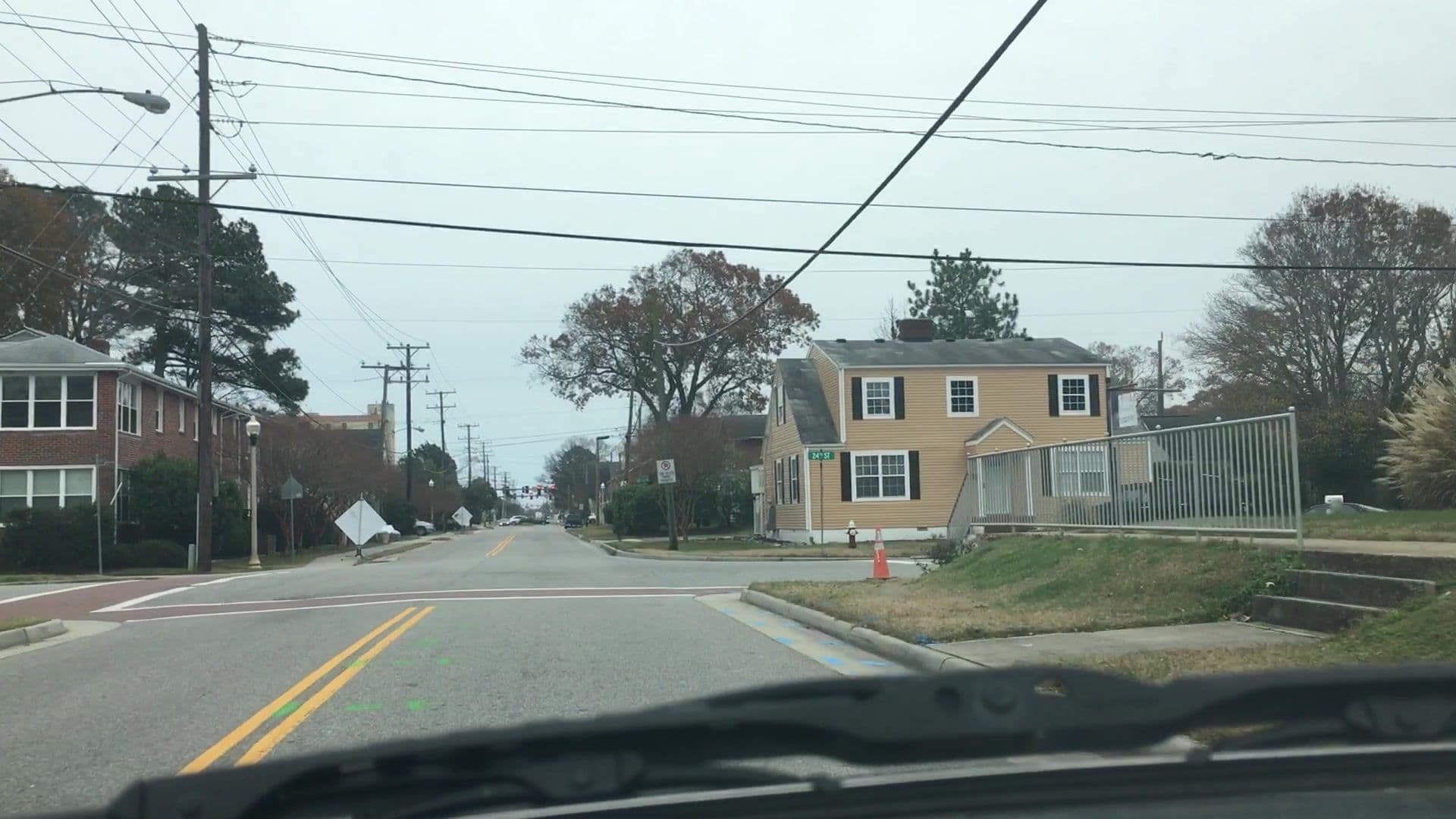 Street view near Oceanaire, Virginia Beach — © lvl5 (CC BY-SA · Mapillary)