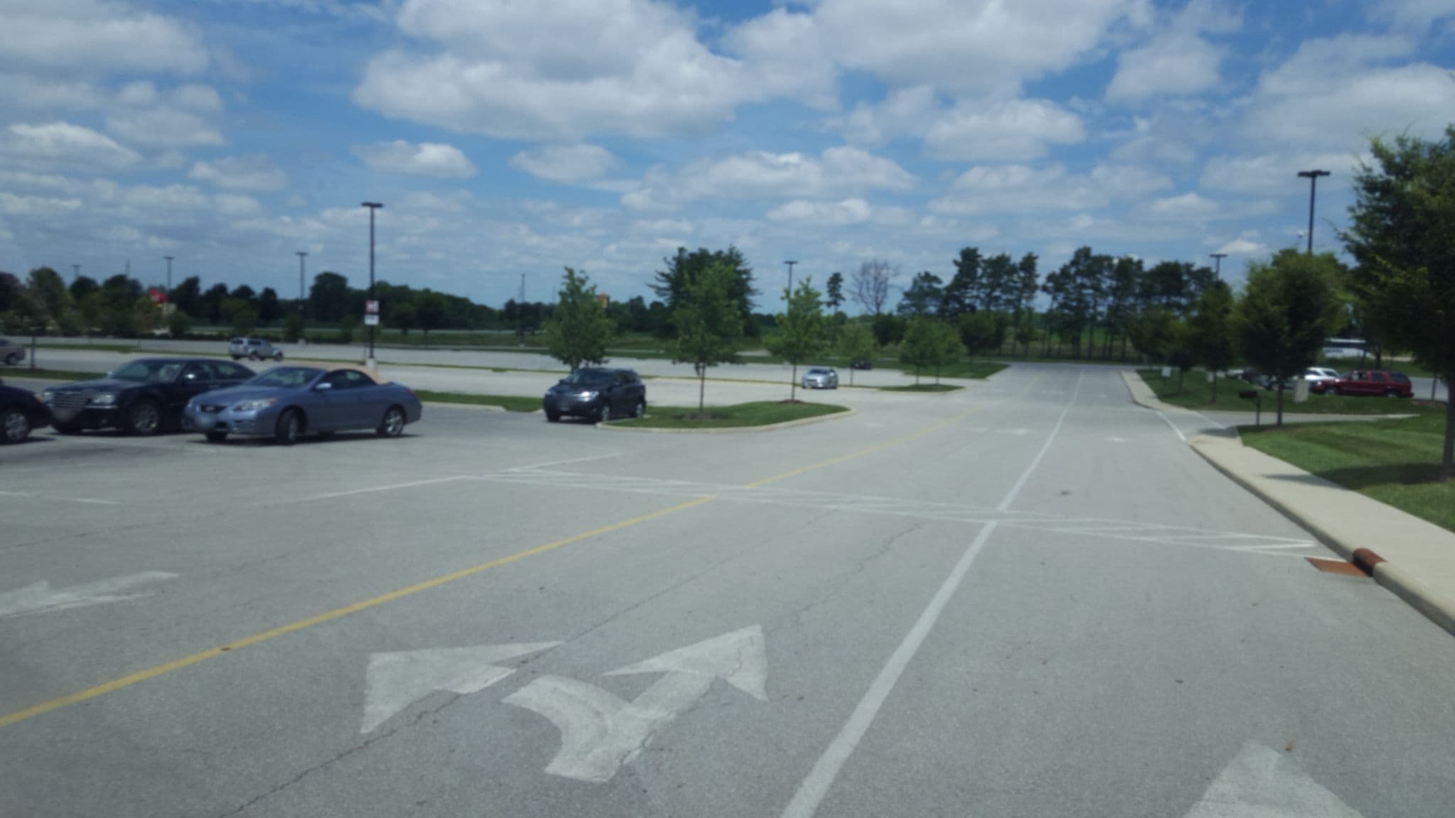 Street view near Hampton Inn and Suites Columbus Scioto Downs, Obetz — © jbthemilker (CC BY-SA · Mapillary)