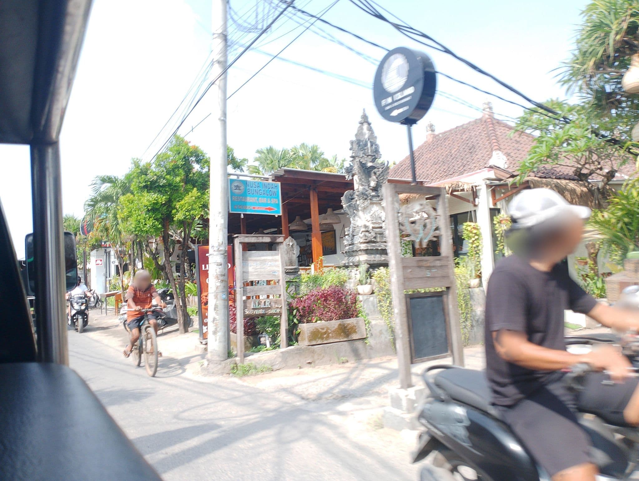 Street view near Pondok Arsa Santhi Bungalow Lembongan, Klungkung