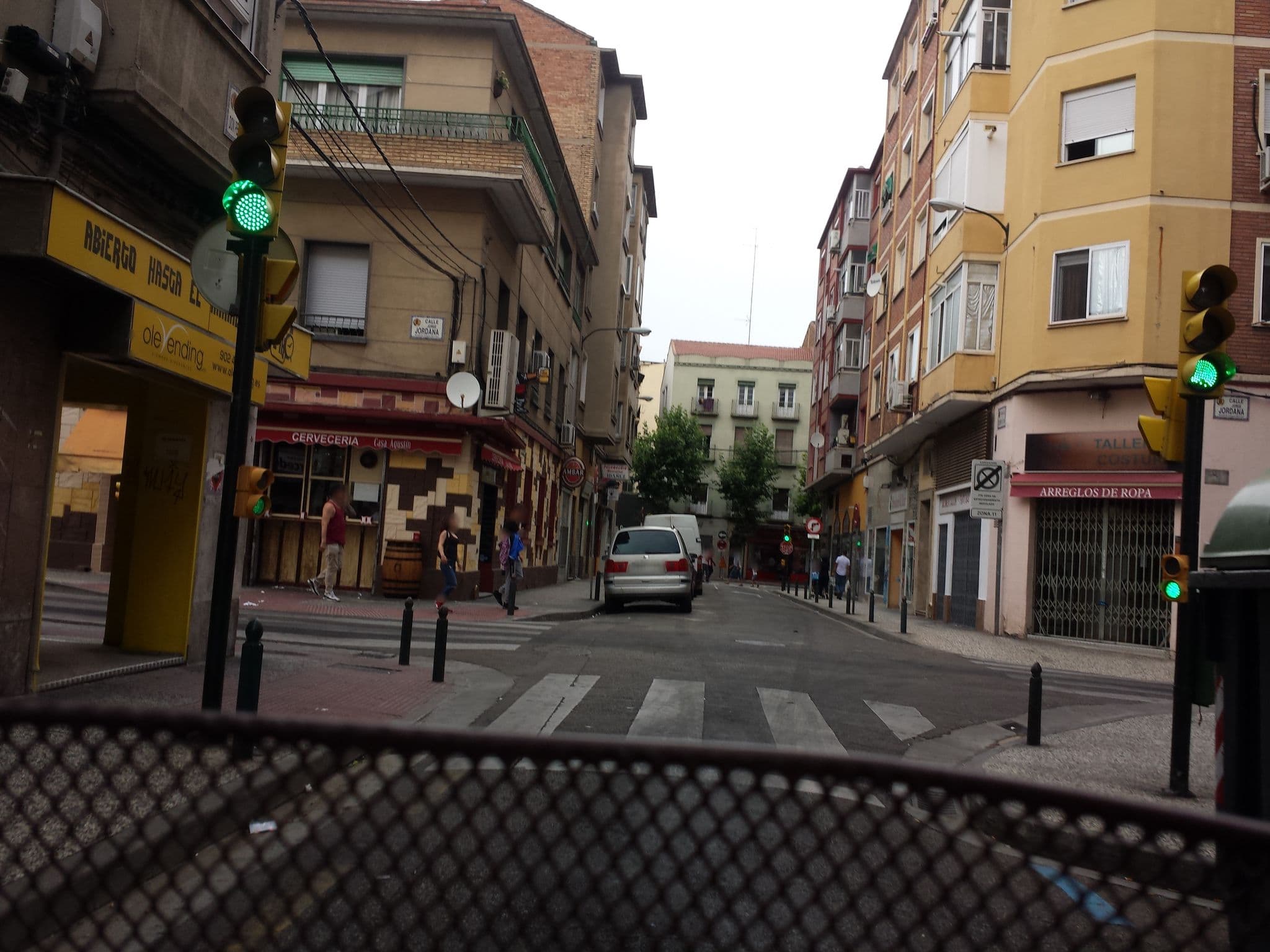 Street view near Pensión Luna, Delicias — © robot8a (CC BY-SA · Mapillary)