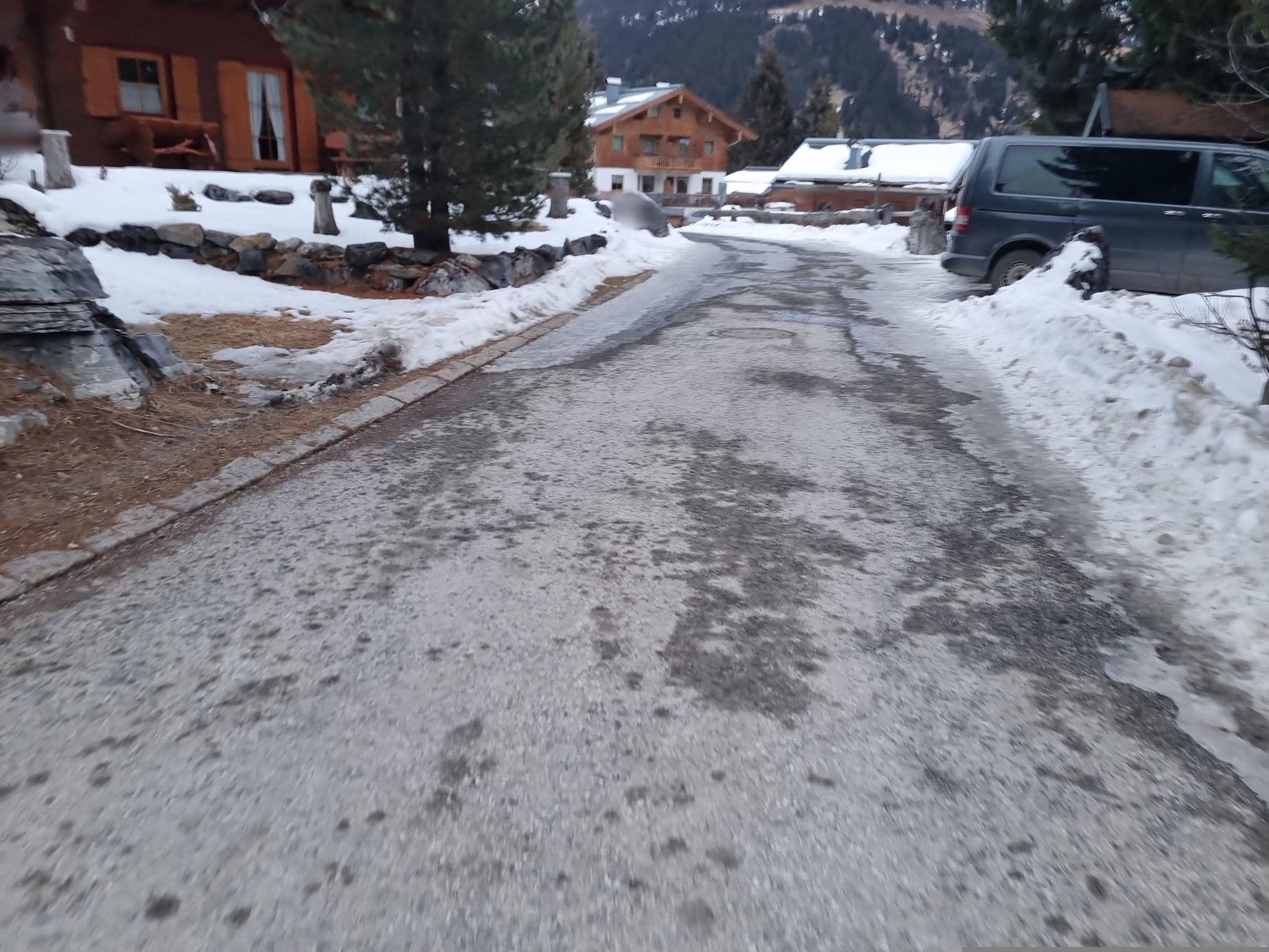 Street view near Merlenhütte, Neukirchen am Großvenediger