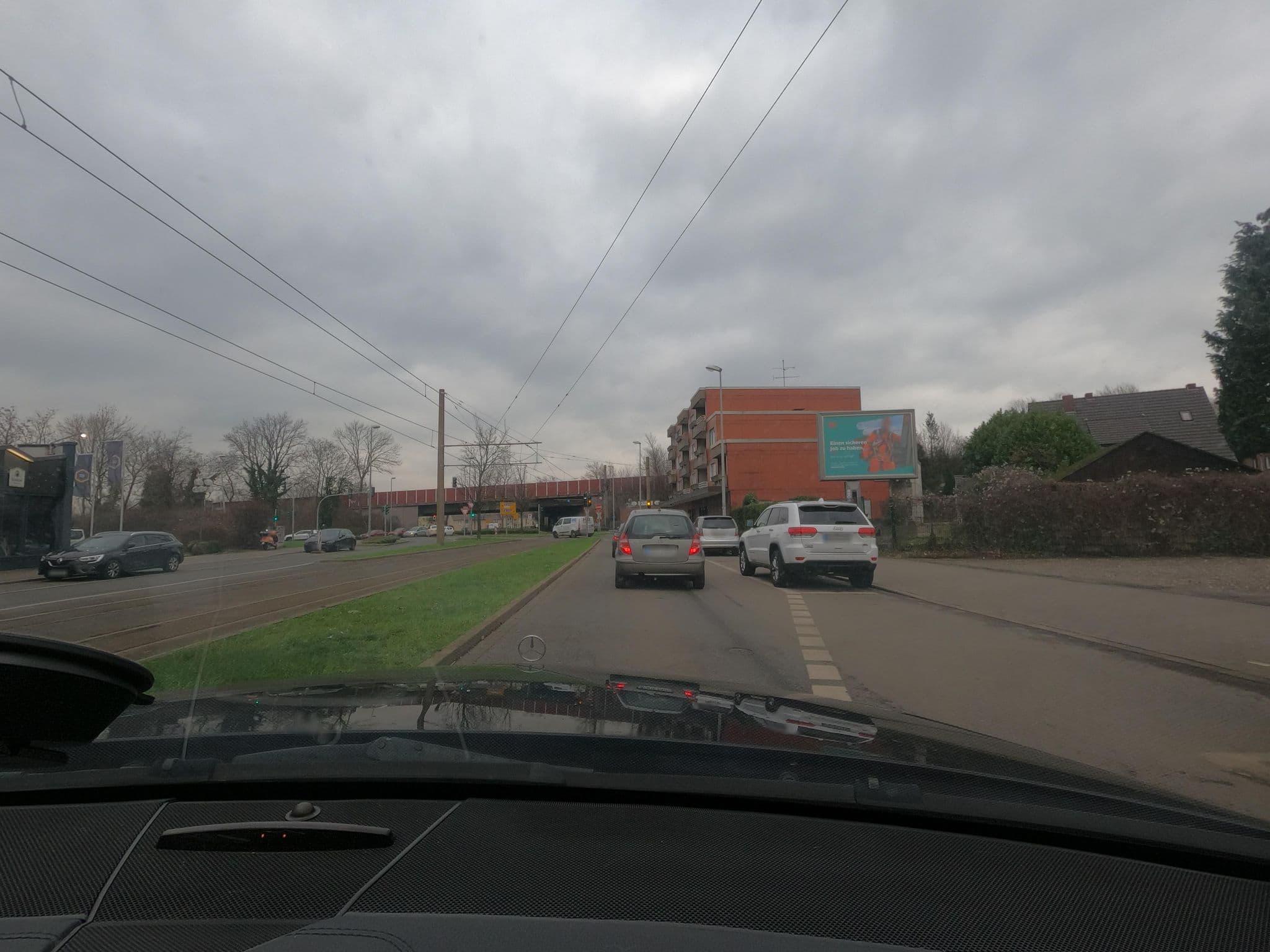 Street view near JustStay Mülheim an der Ruhr, Oberhausen — © saschahaberkorn (CC BY-SA · Mapillary)