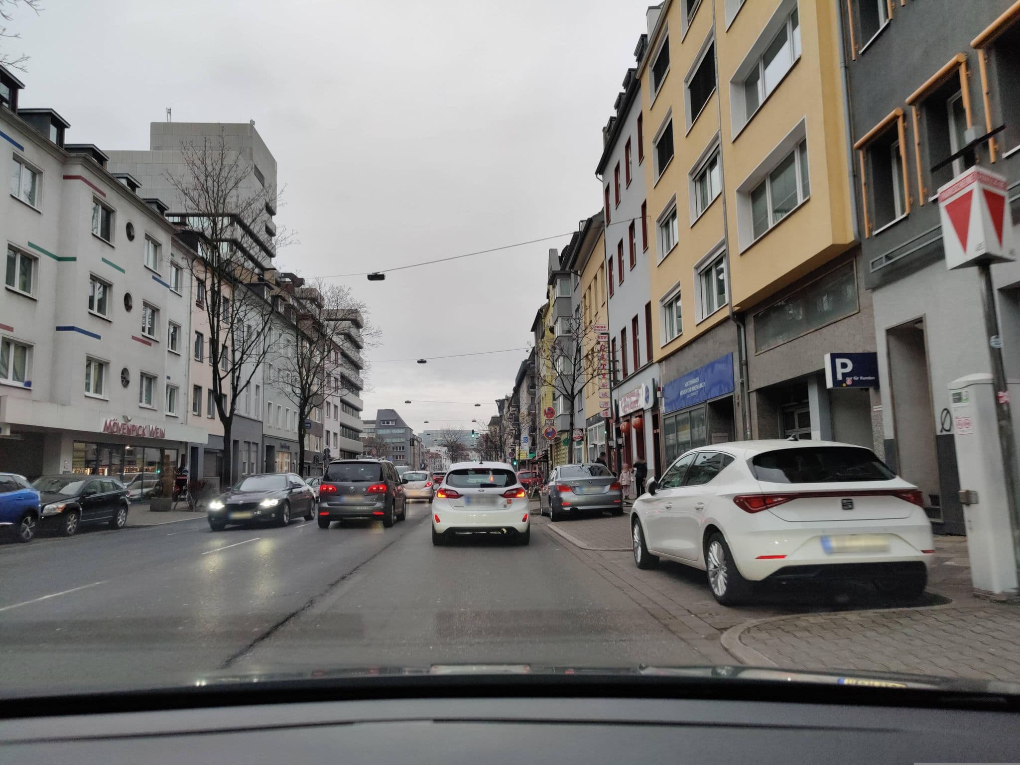 Street view near Haven - Helvetia Suites, Düsseldorf — © littlefool (CC BY-SA · Mapillary)