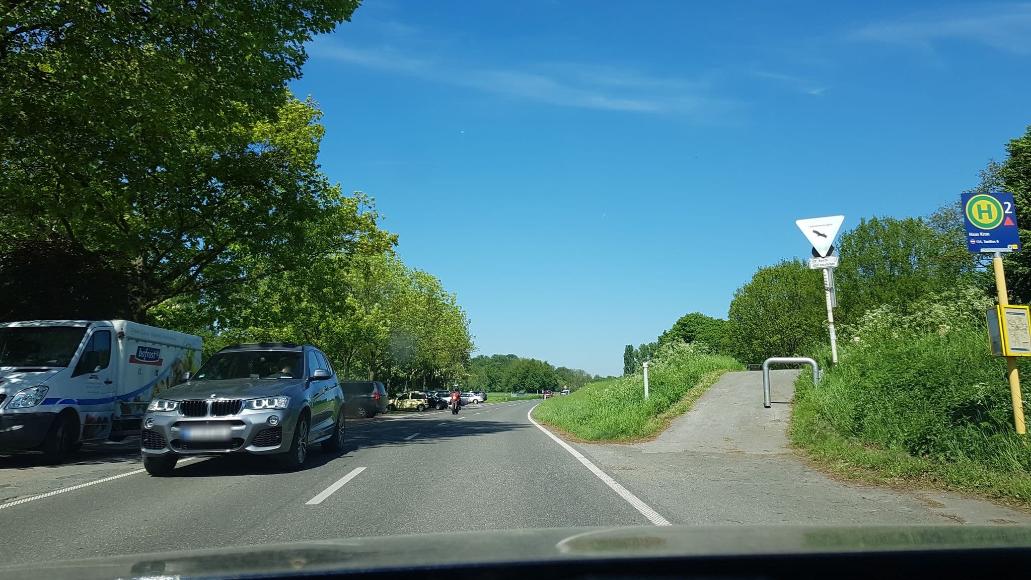Street view near Campingfreunde Haus Kron, Mülheim — © rororo (CC BY-SA · Mapillary)
